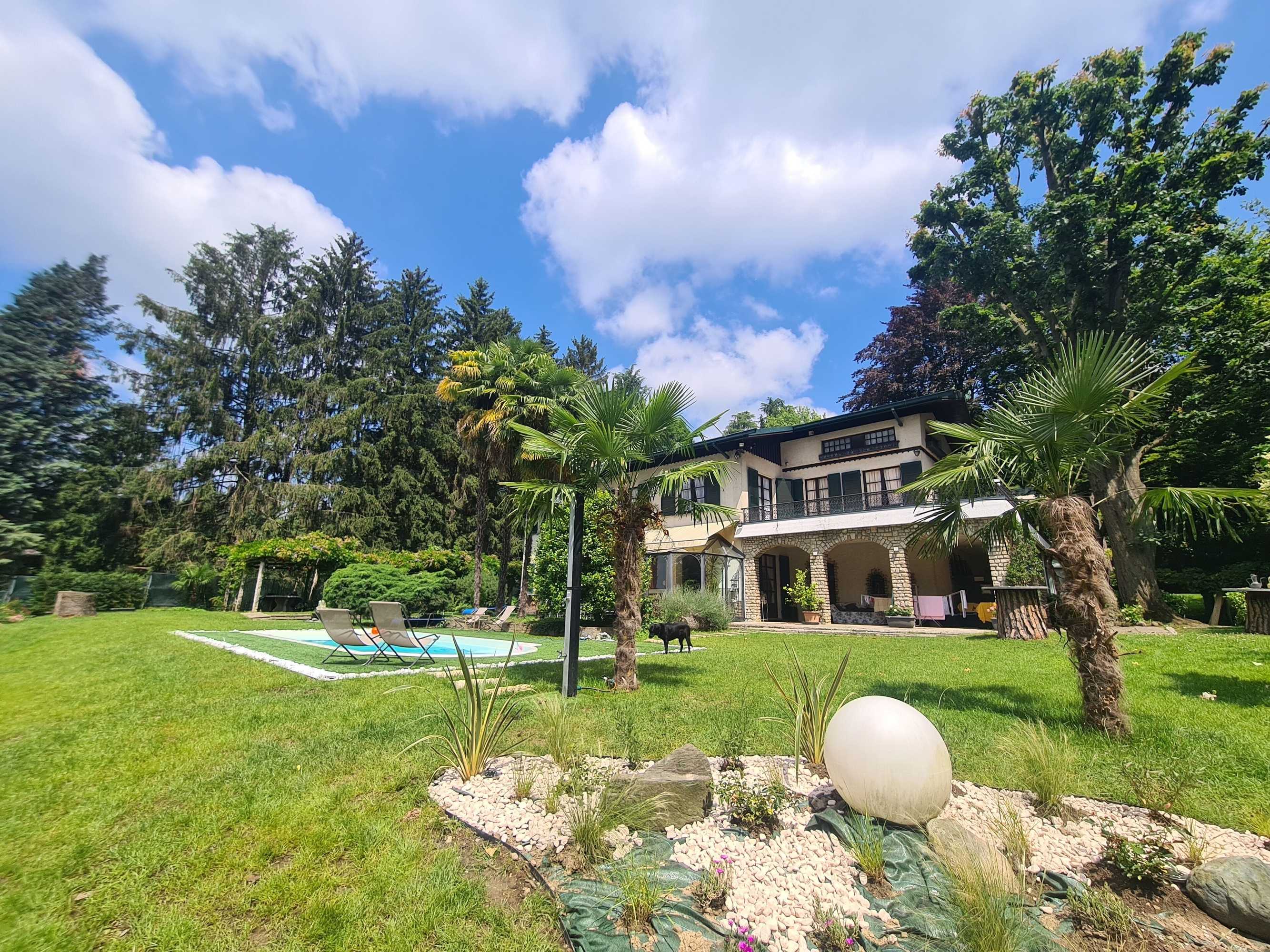 Gift card for Wonderful Villa Between Como And Milano Gift card for Wonderful Villa Between Como And Milano