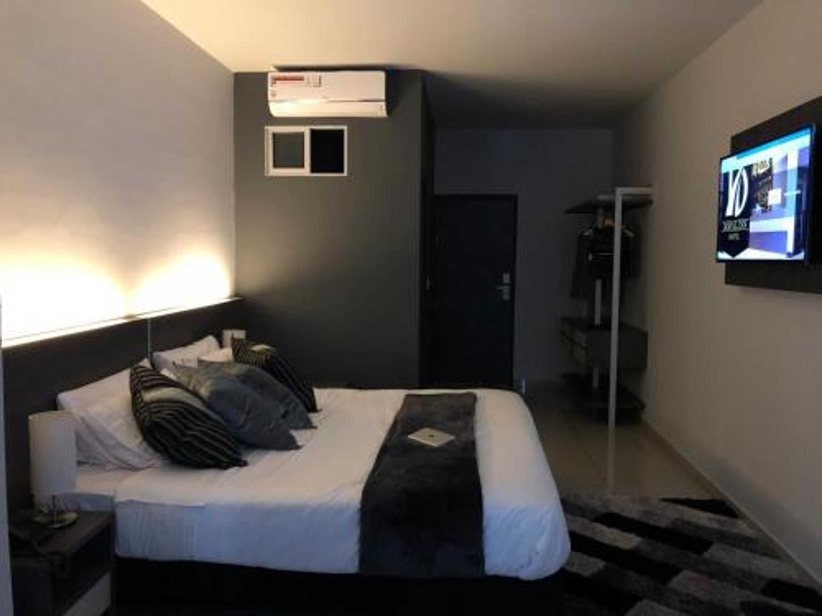 Gift card for Hotel Doral Inn Gift card for Hotel Doral Inn