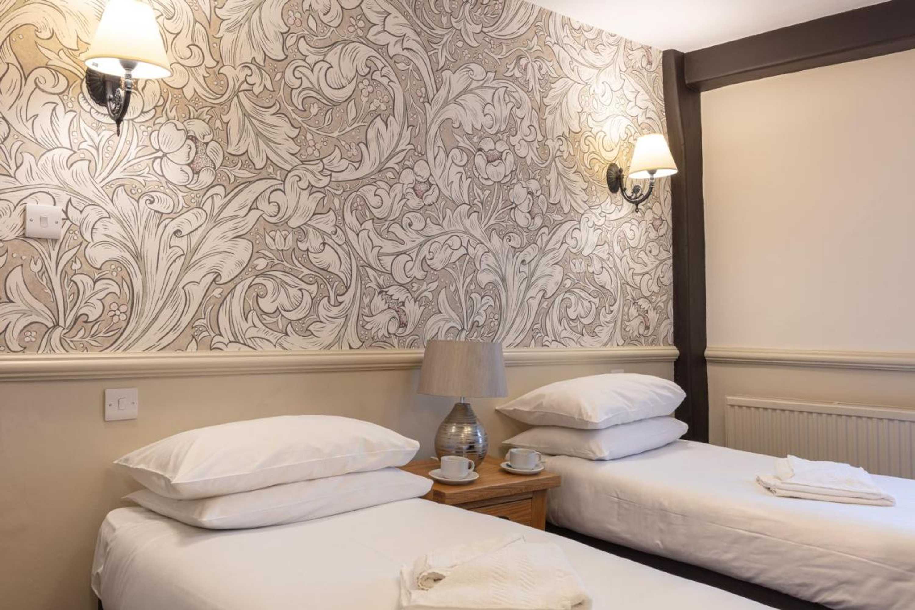 Gift card for The New Inn by Roomsbooked Gift card for The New Inn by Roomsbooked