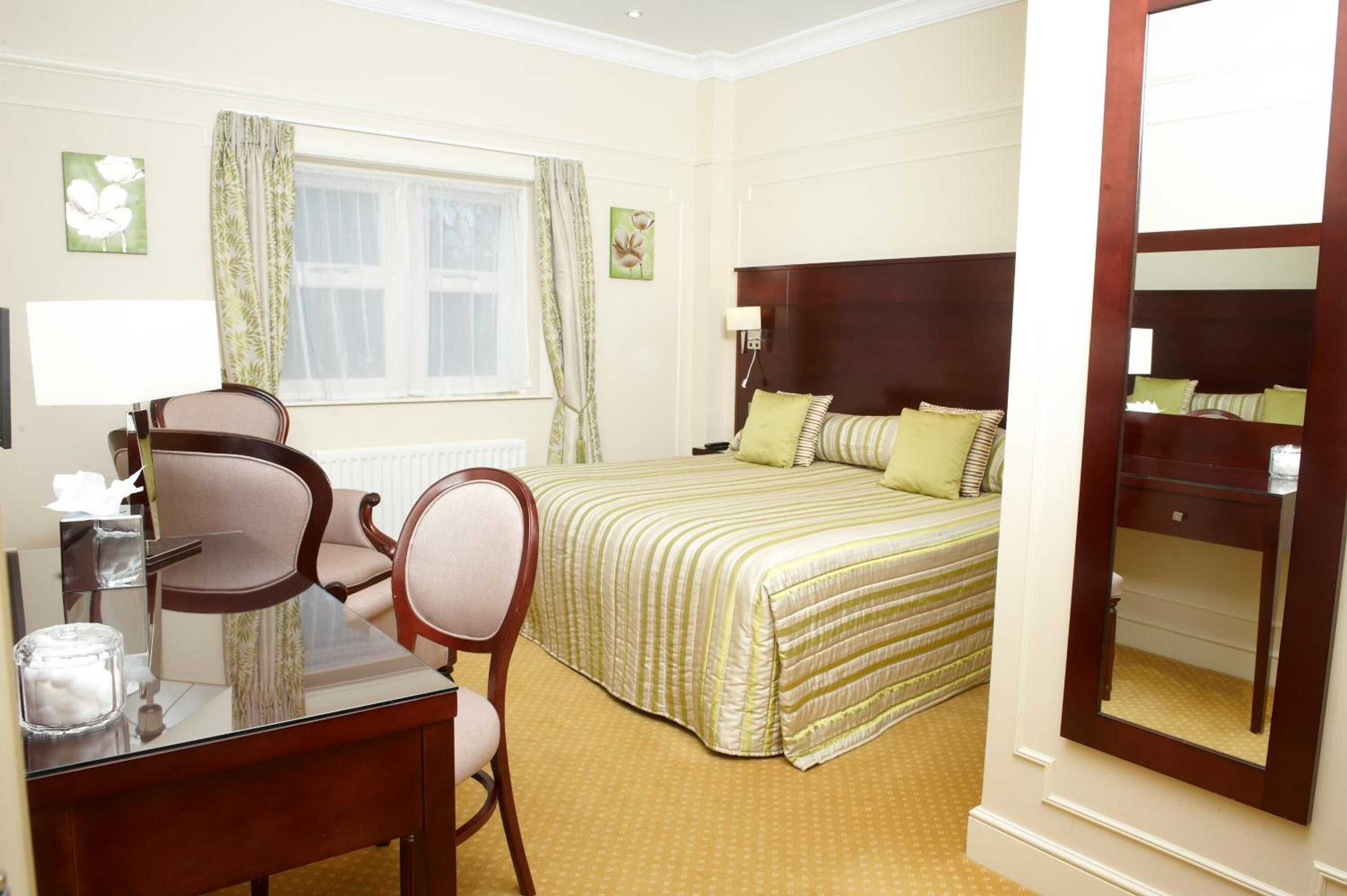 Gift card for Phyllis Court Members Club Gift card for Phyllis Court Members Club