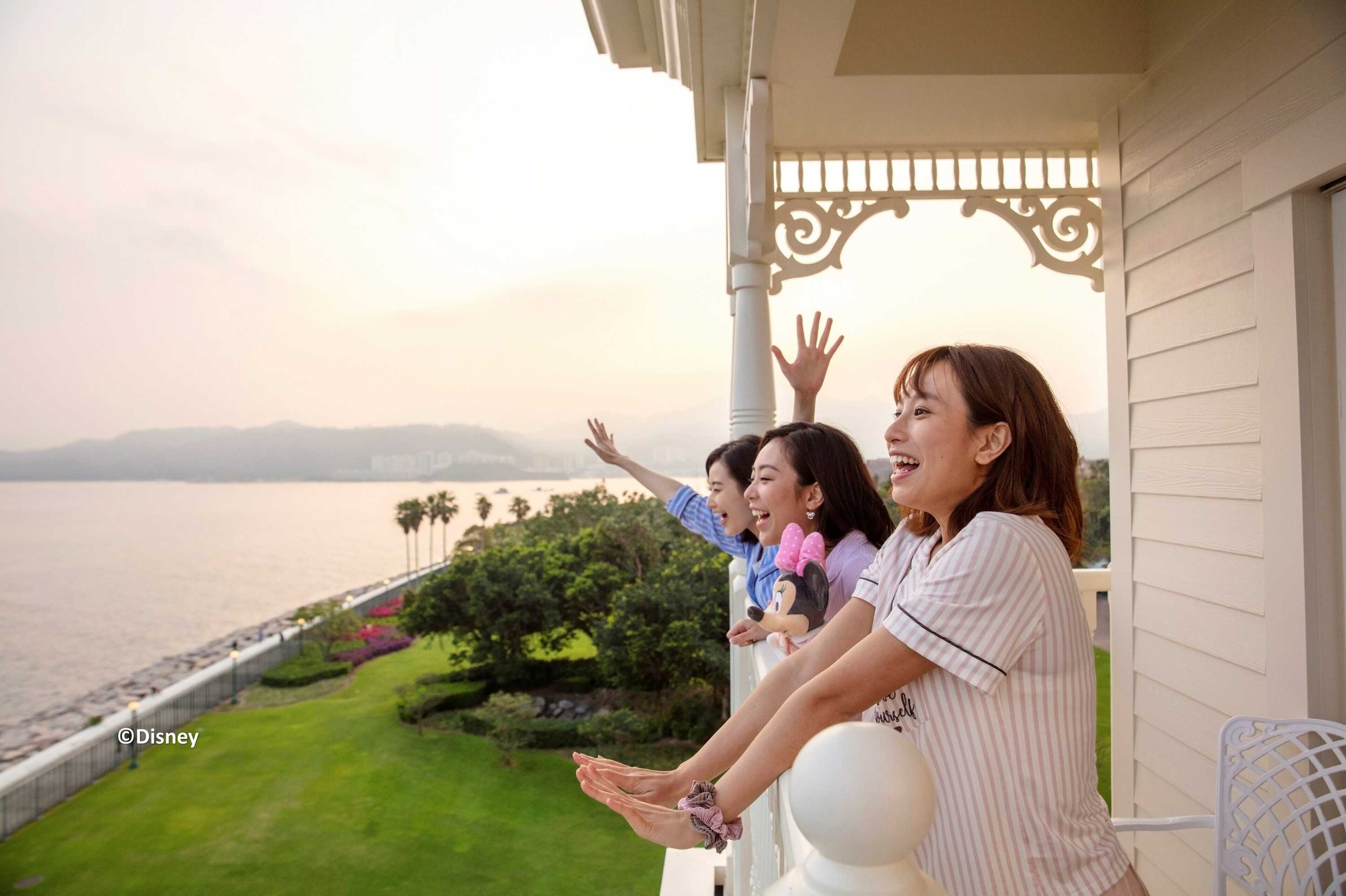 Gift card for Hong Kong Disneyland Hotel Gift card for Hong Kong Disneyland Hotel