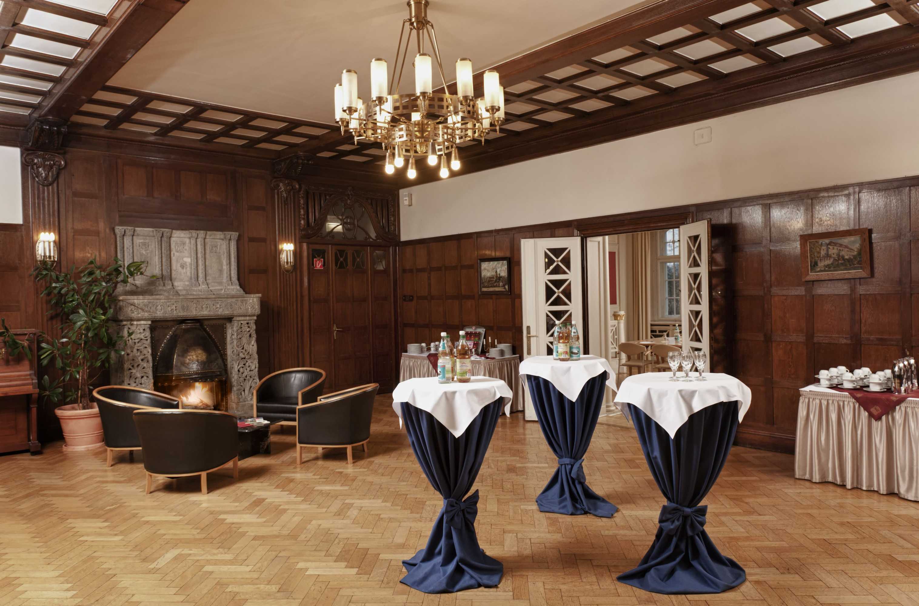 Gift card for Hotel Schloss Schweinsburg Gift card for Hotel Schloss Schweinsburg