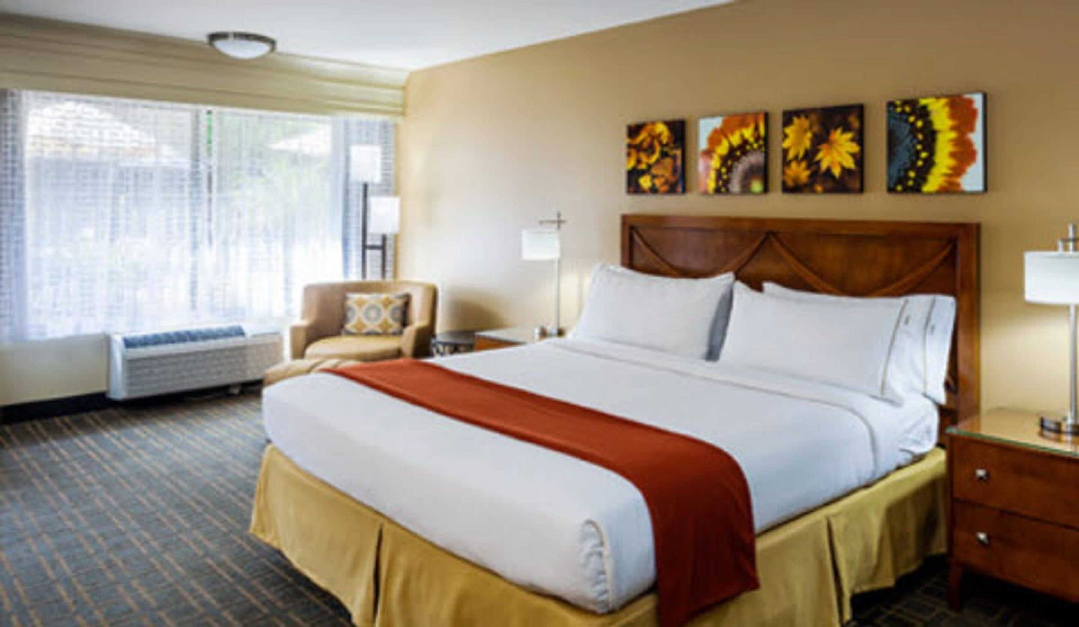 Gift card for Holiday Inn Express Simi Valley by Ihg Gift card for Holiday Inn Express Simi Valley by Ihg