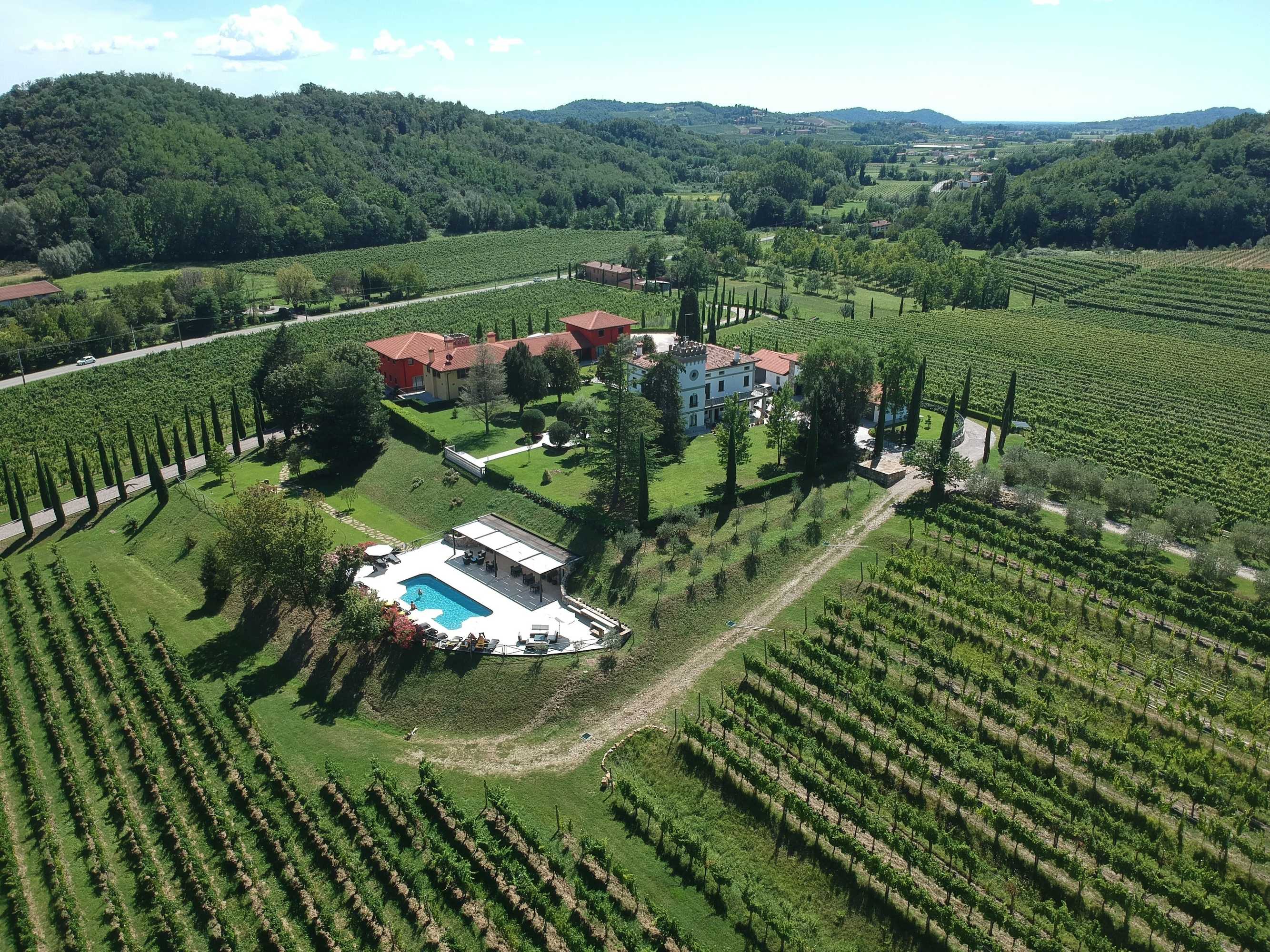 Gift card for Il Roncal Wine Resort - For Wine Lovers Gift card for Il Roncal Wine Resort - For Wine Lovers