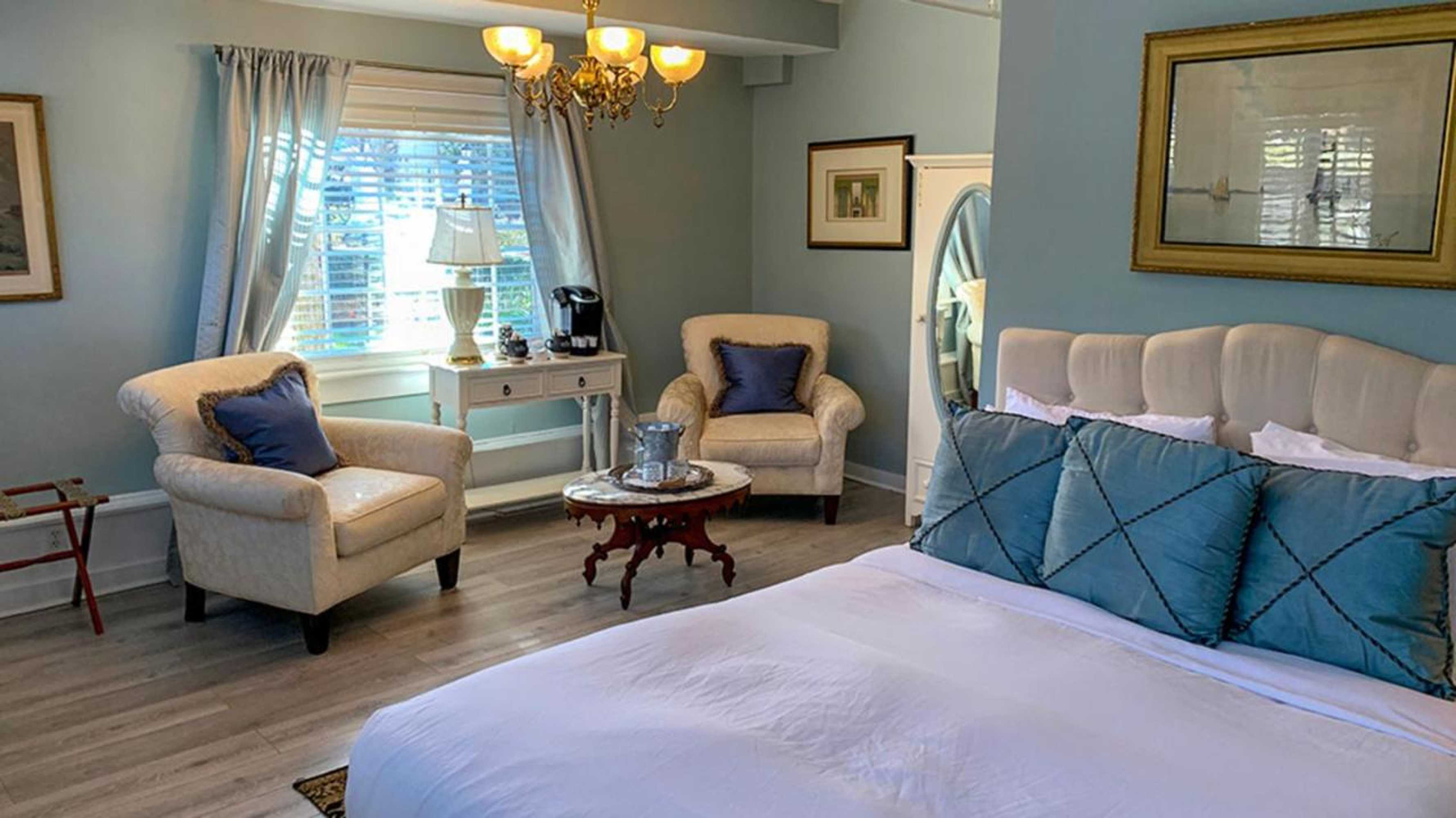 Gift card for Maxwell Mansion Hotel Gift card for Maxwell Mansion Hotel