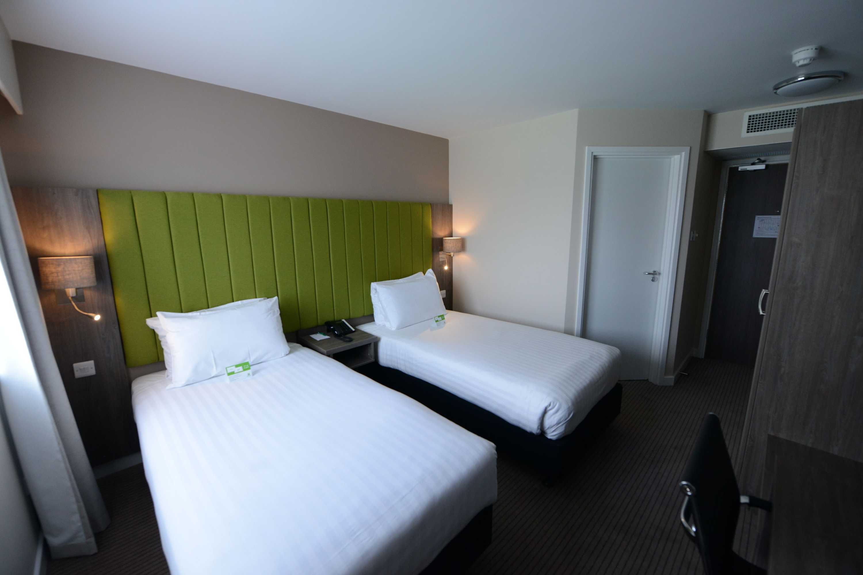 Gift card for Holiday Inn Wolverhampton - Racecourse by Ihg Gift card for Holiday Inn Wolverhampton - Racecourse by Ihg
