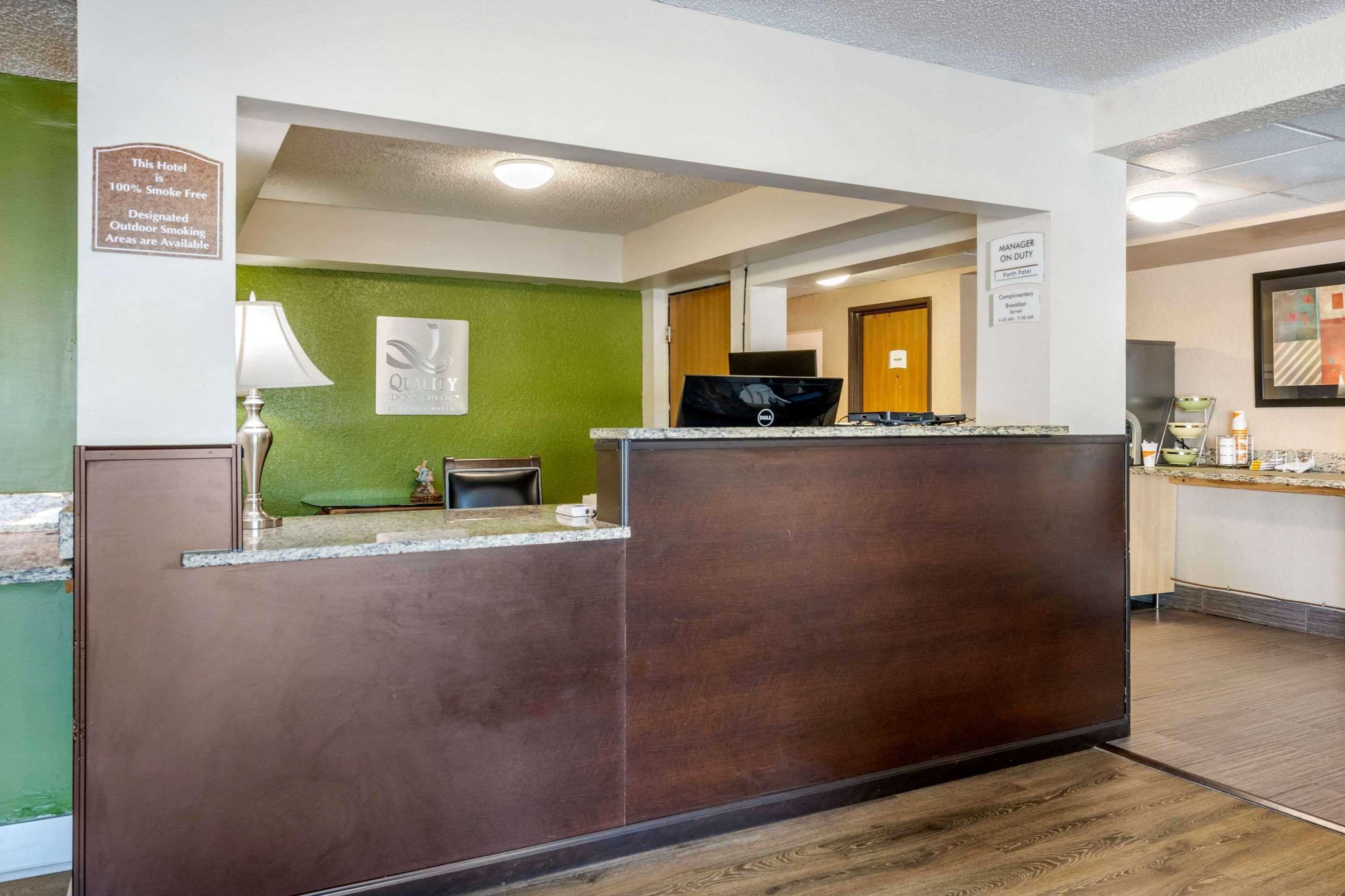 Gift card for Quality Inn & Suites Leesburg Chain of Lakes Gift card for Quality Inn & Suites Leesburg Chain of Lakes
