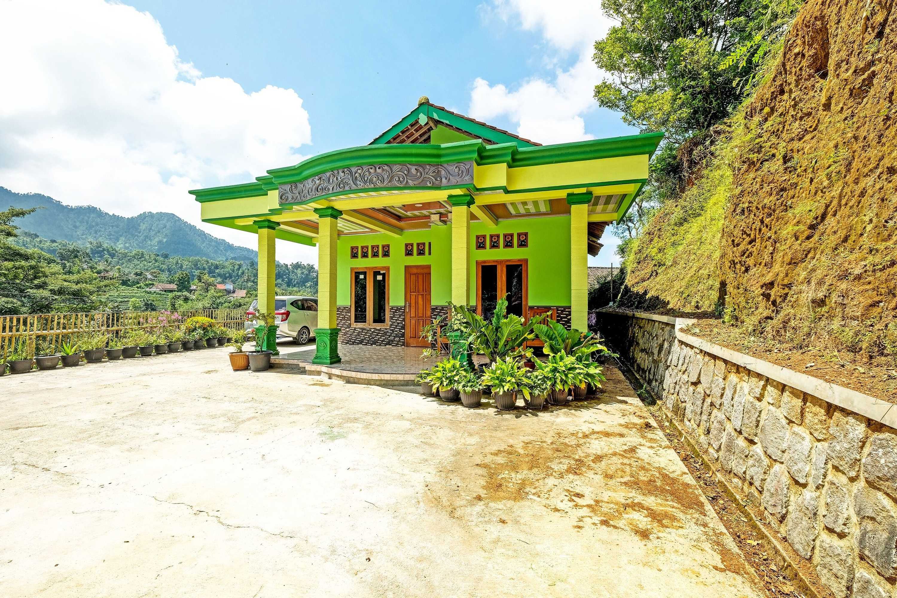 Gift card for Oyo Homes 91095 Desa Wisata Conto