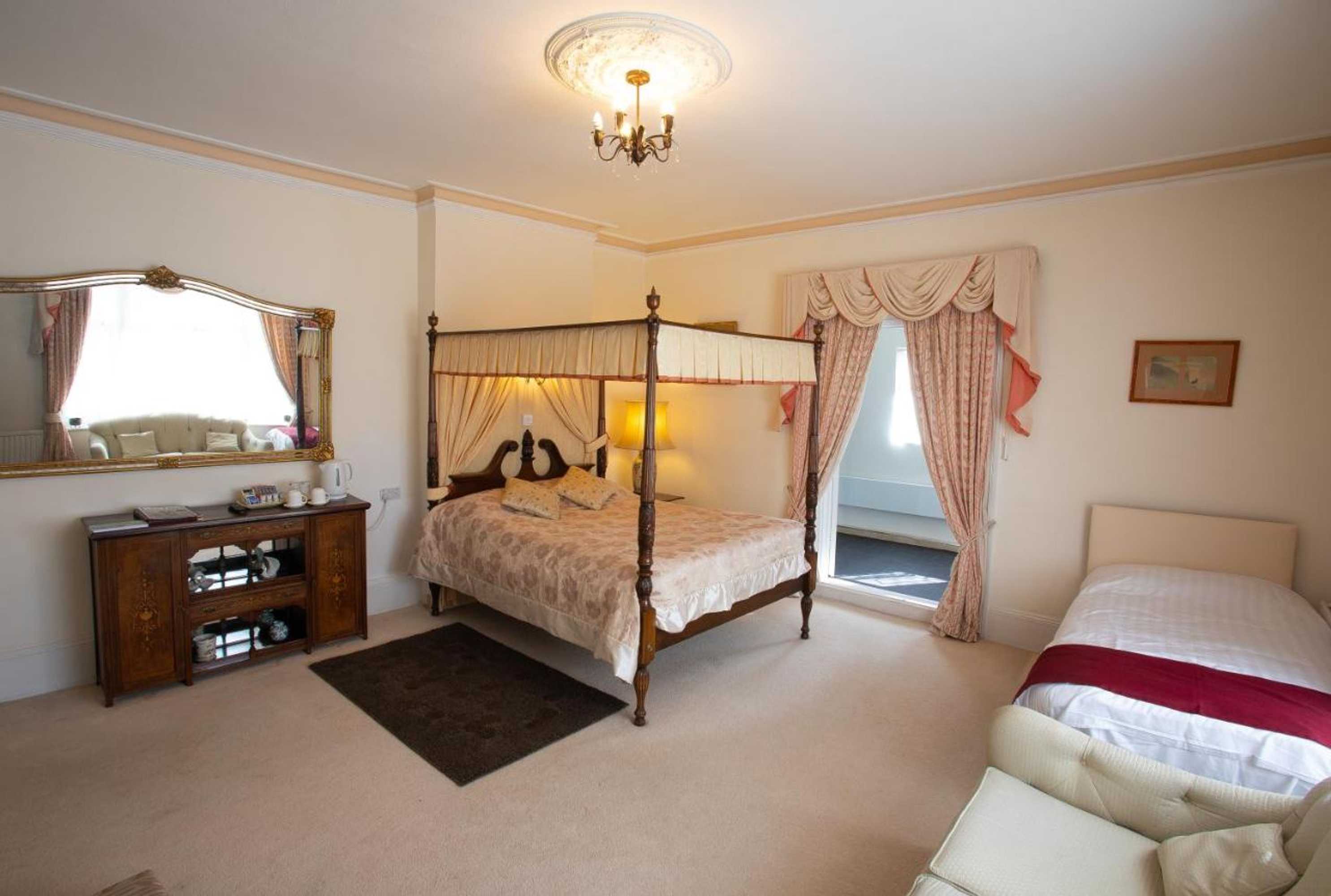 Gift card for Fines Bayliwick Hotel