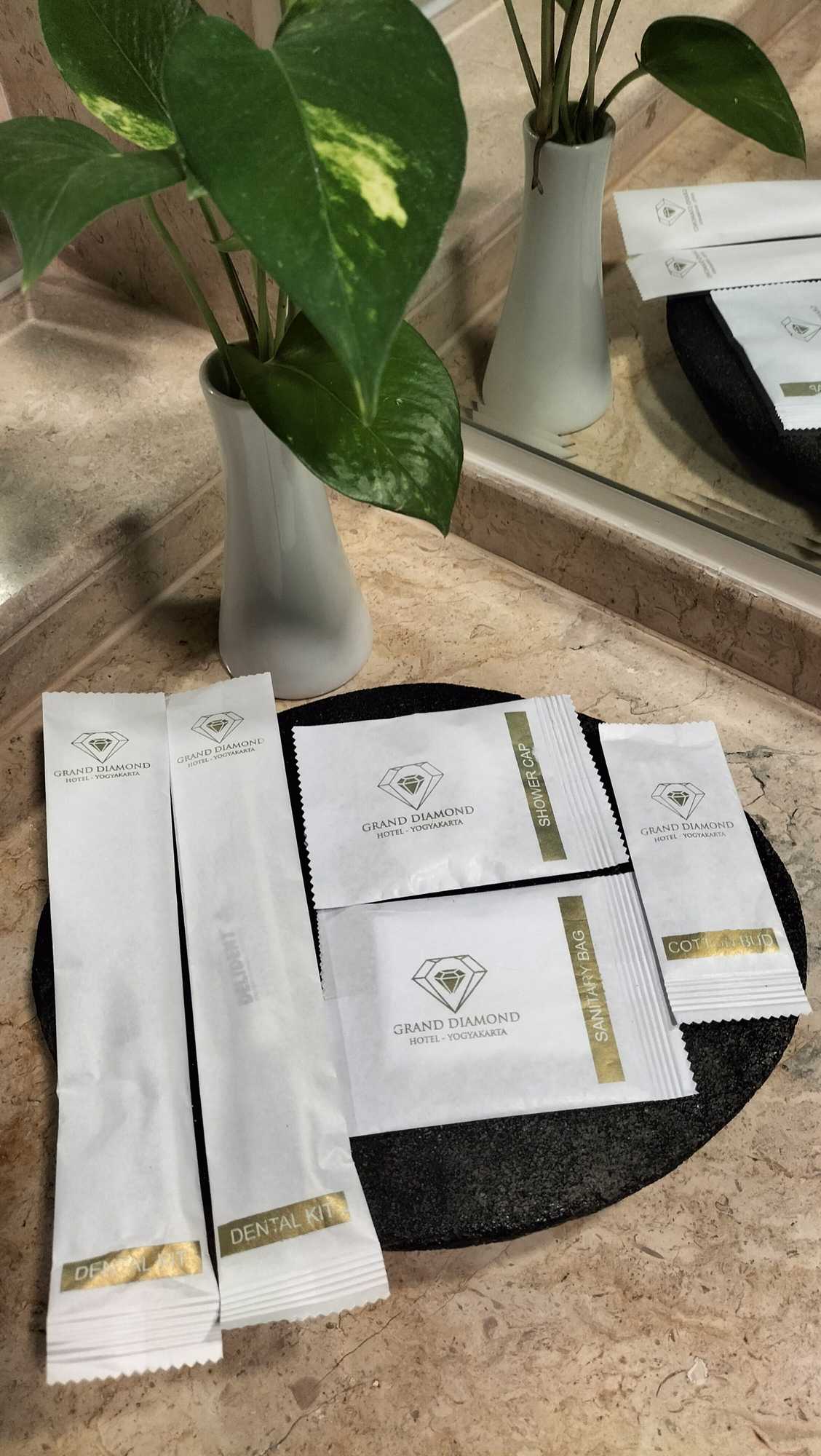 Gift card for Grand Diamond Hotel Yogyakarta Gift card for Grand Diamond Hotel Yogyakarta