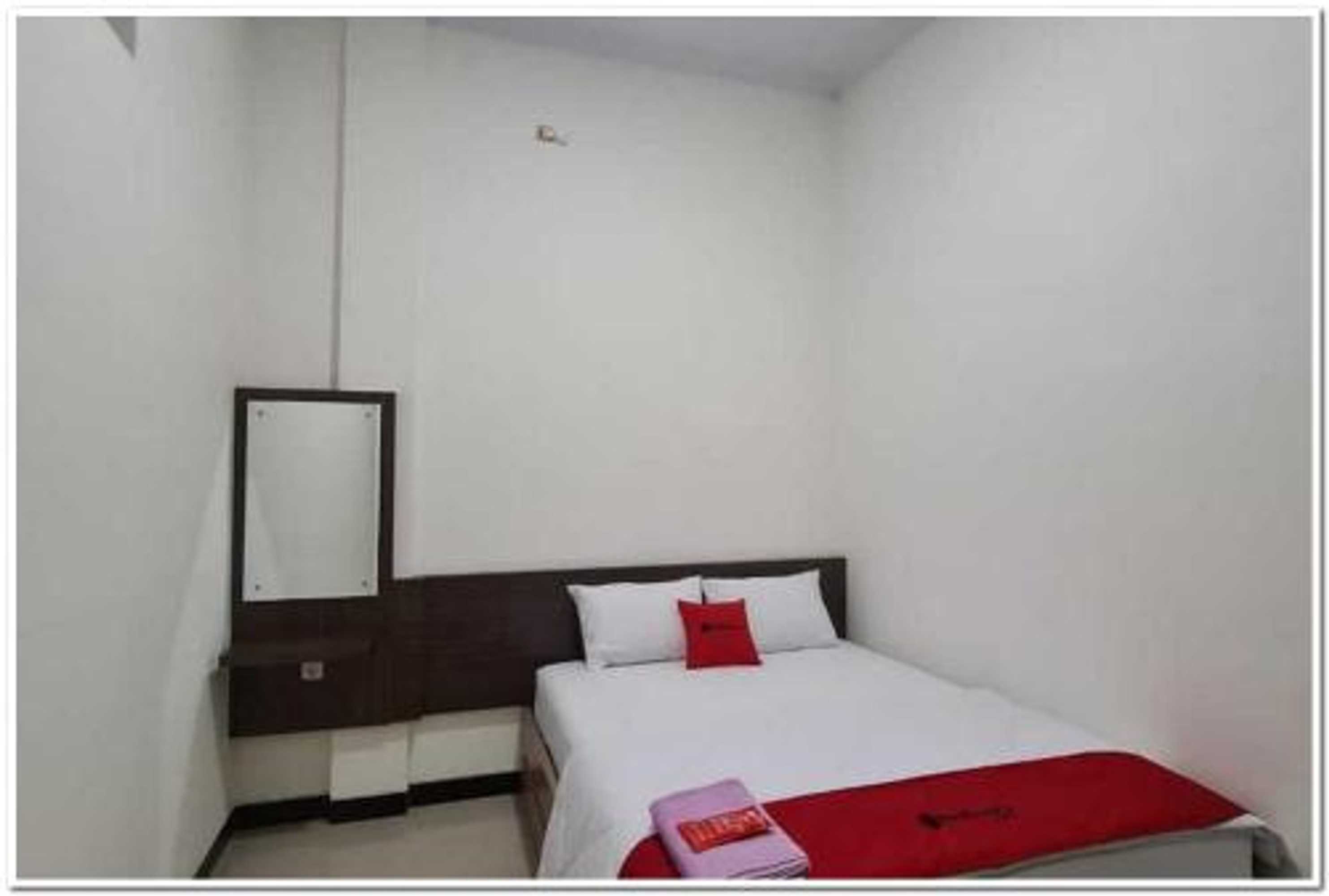 Gift card for Reddoorz Near Moro Mall Purwokerto 2 Gift card for Reddoorz Near Moro Mall Purwokerto 2