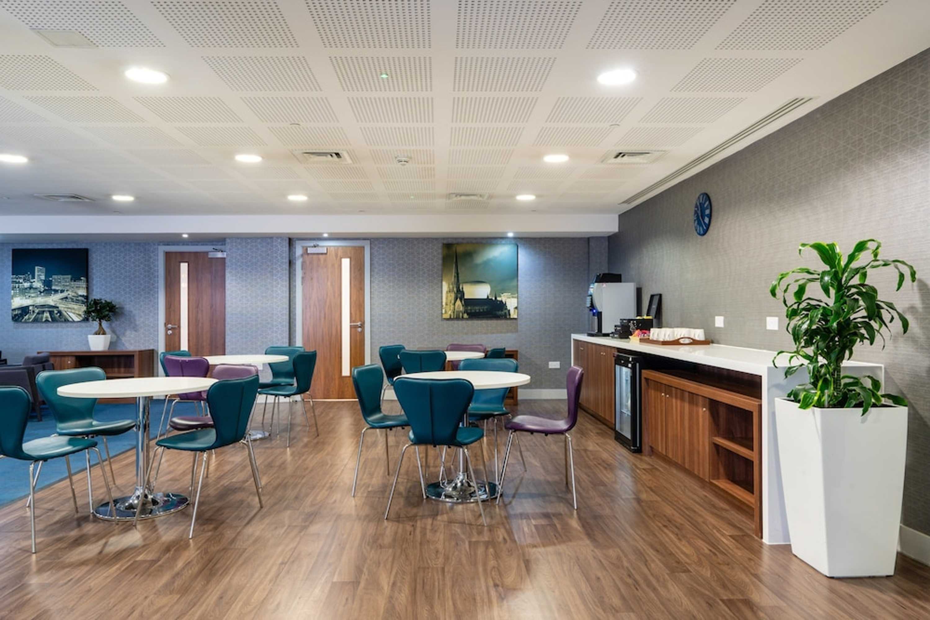 Gift card for Holiday Inn Express Birmingham - Snow Hill by Ihg Gift card for Holiday Inn Express Birmingham - Snow Hill by Ihg