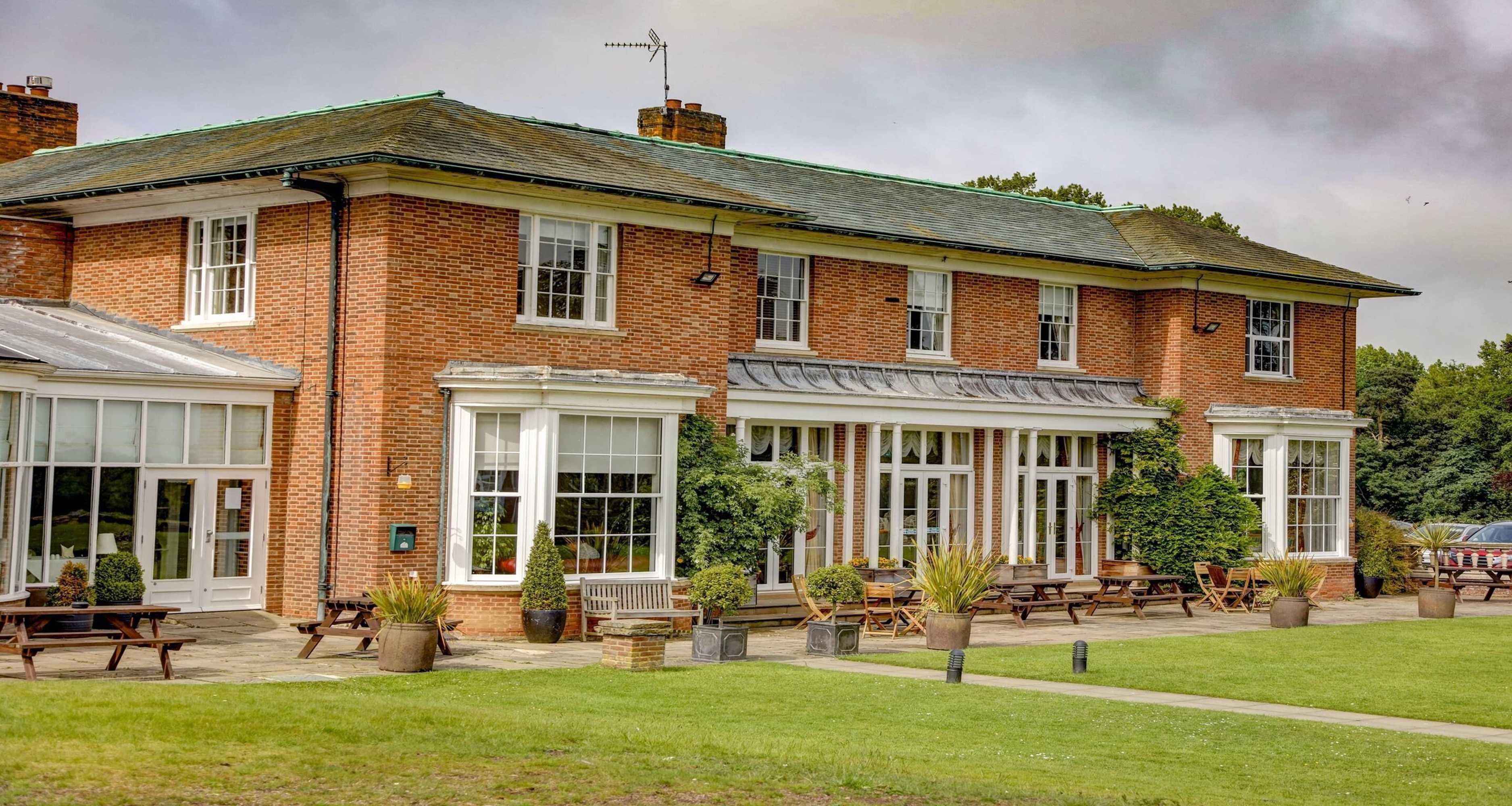 Gift card for Best Western Plus Kenwick Park Hotel Gift card for Best Western Plus Kenwick Park Hotel