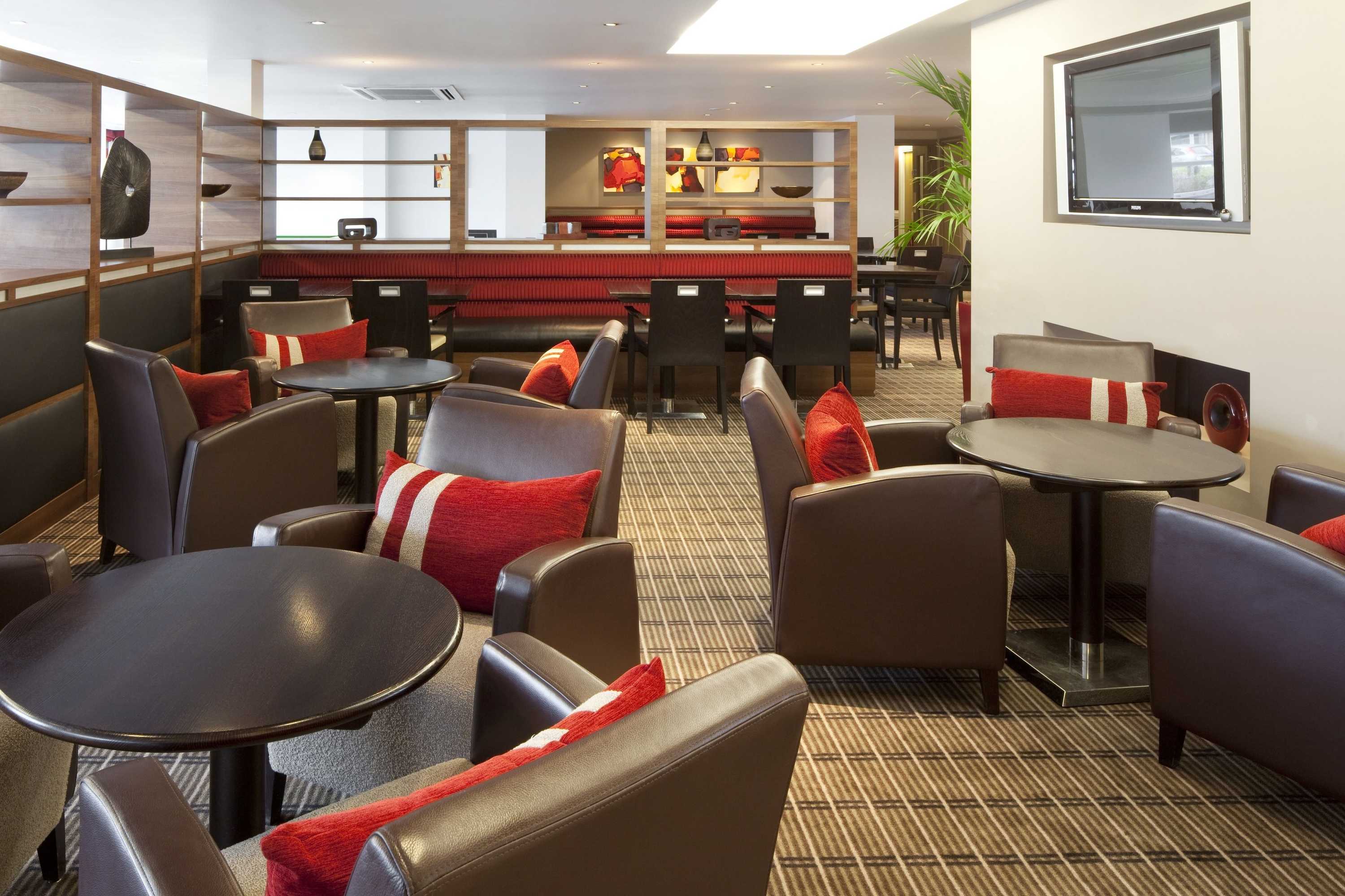 Gift card for Holiday Inn Express Milton Keynes by Ihg Gift card for Holiday Inn Express Milton Keynes by Ihg