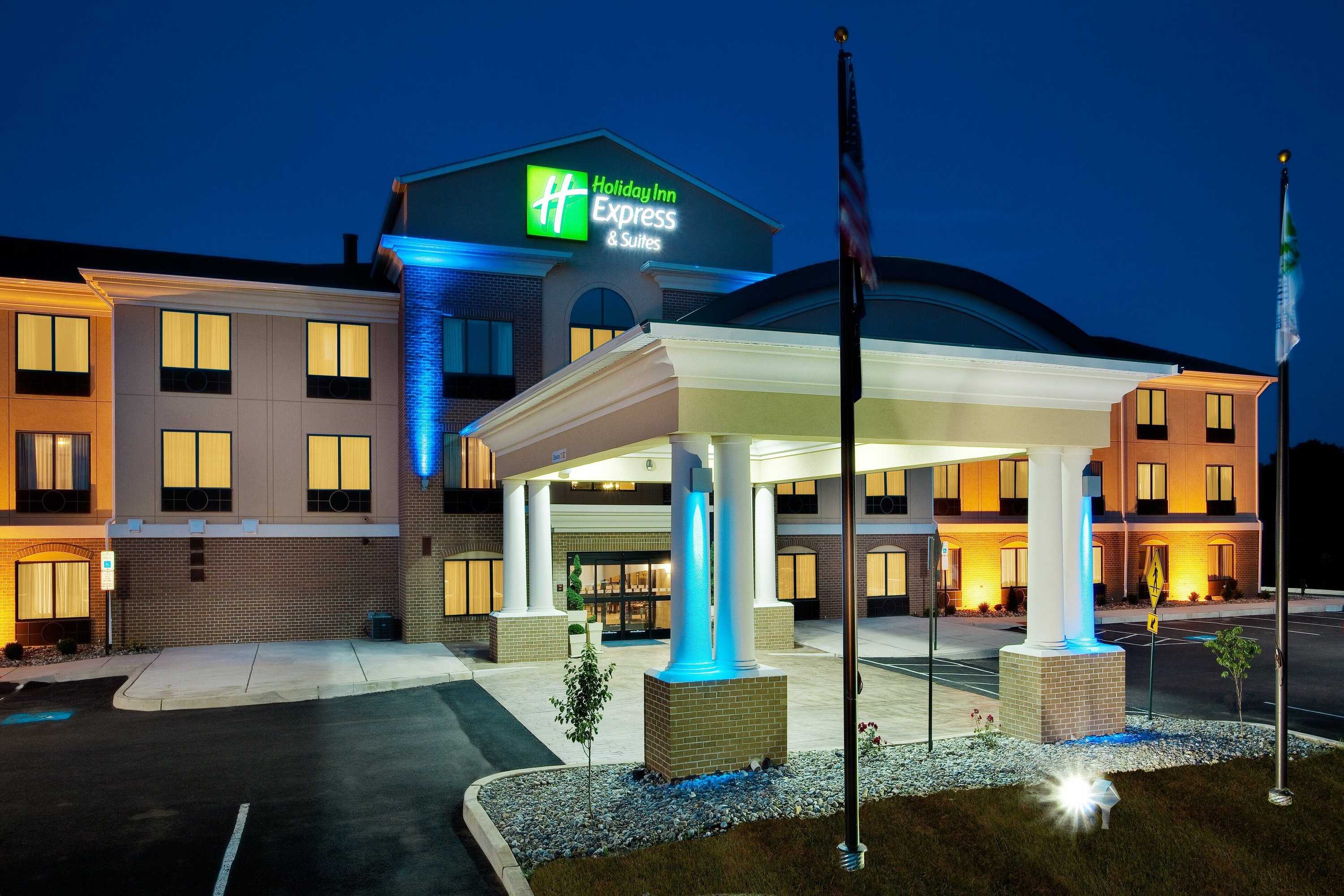 Gift card for Holiday Inn Express Hotel & Suites Limerick - Pottstown by Ihg Gift card for Holiday Inn Express Hotel & Suites Limerick - Pottstown by Ihg