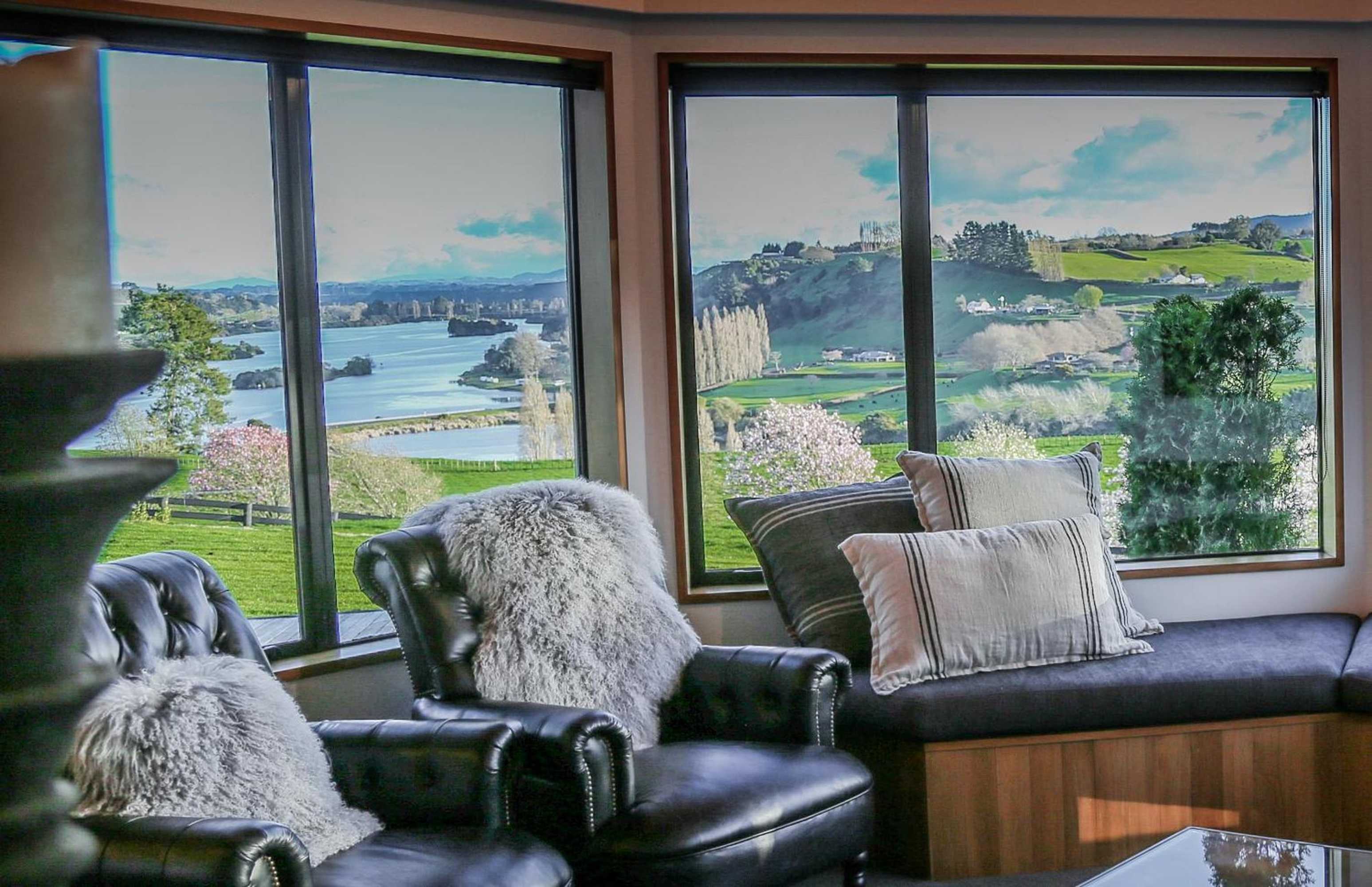 Gift card for Lakeview Lodge Karapiro Gift card for Lakeview Lodge Karapiro