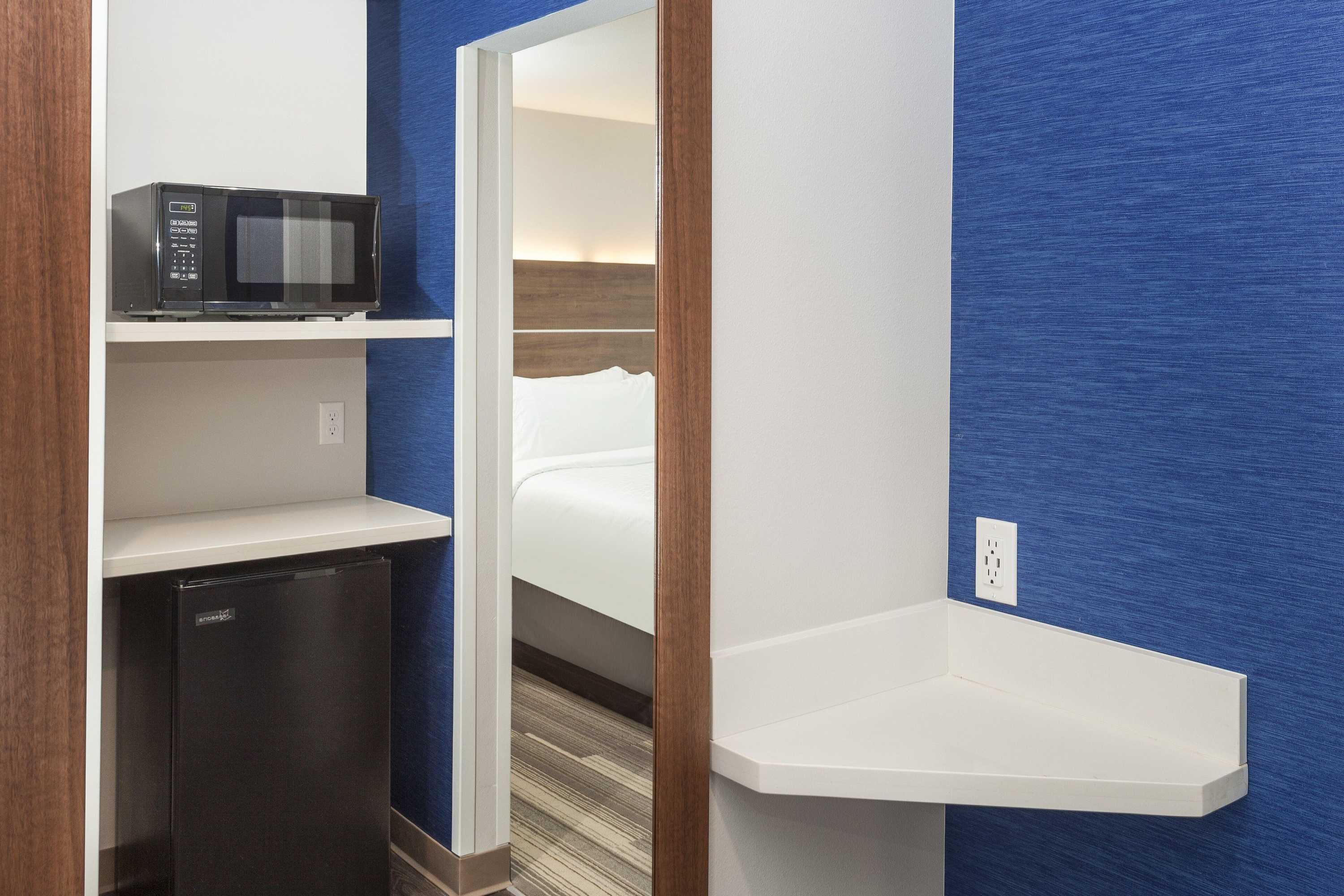 Gift card for Holiday Inn Express & Suites Hudson I-94 by Ihg Gift card for Holiday Inn Express & Suites Hudson I-94 by Ihg