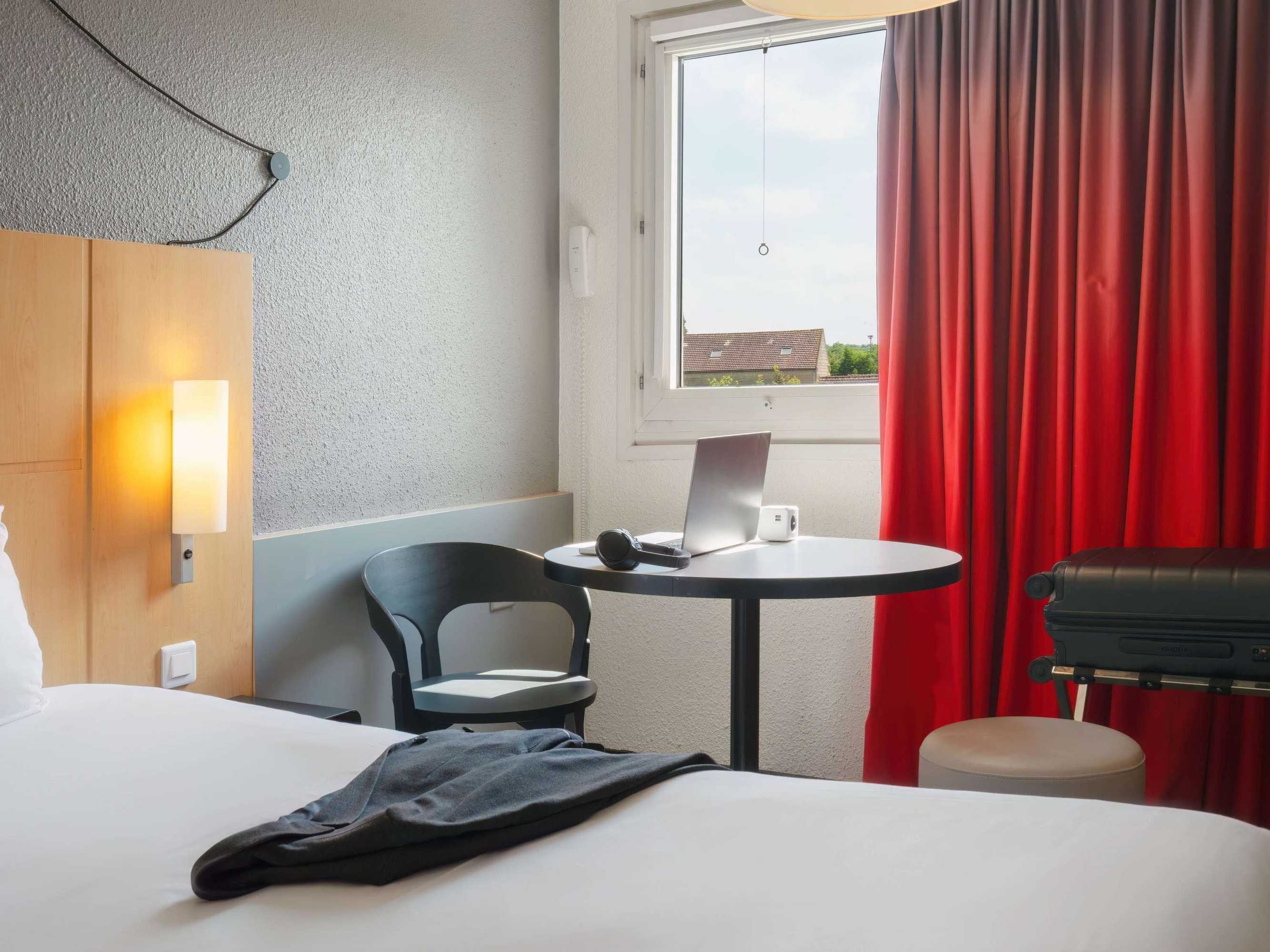 Gift card for Ibis Cergy Pontoise Le Port Gift card for Ibis Cergy Pontoise Le Port