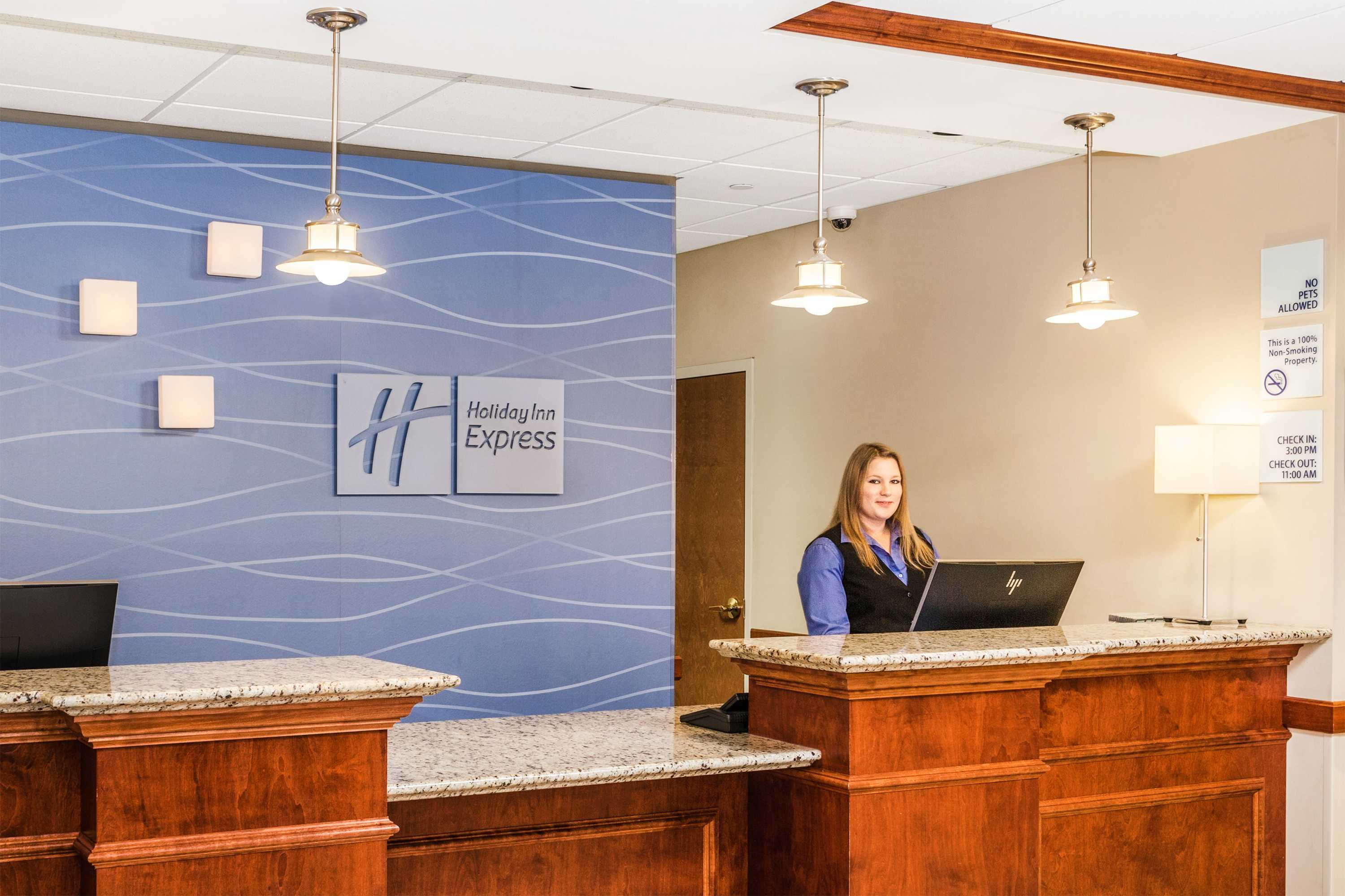 Gift card for Holiday Inn Express Hotel & Suites Seabrook by Ihg Gift card for Holiday Inn Express Hotel & Suites Seabrook by Ihg