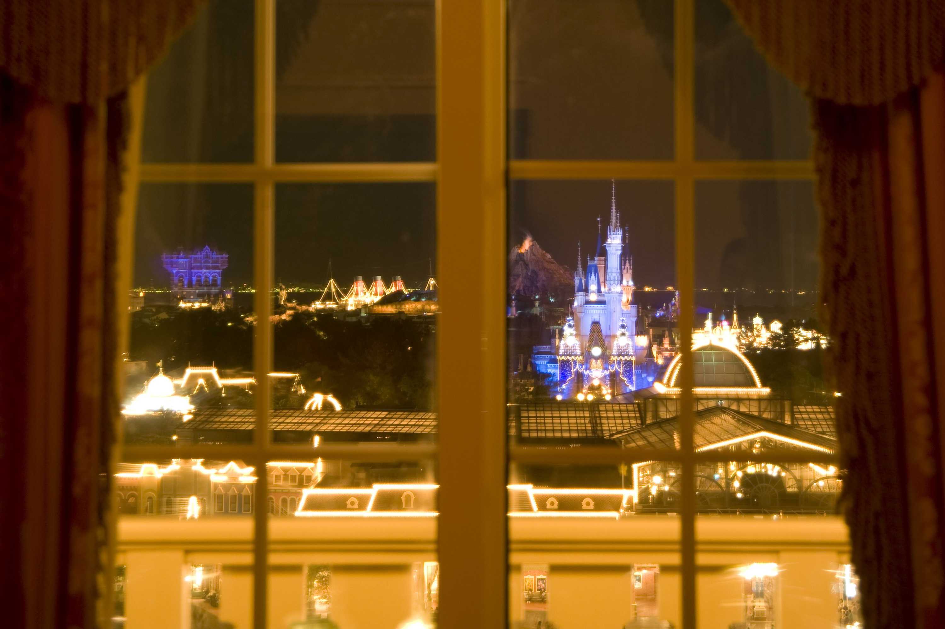 Gift card for Tokyo Disneyland Hotel Gift card for Tokyo Disneyland Hotel