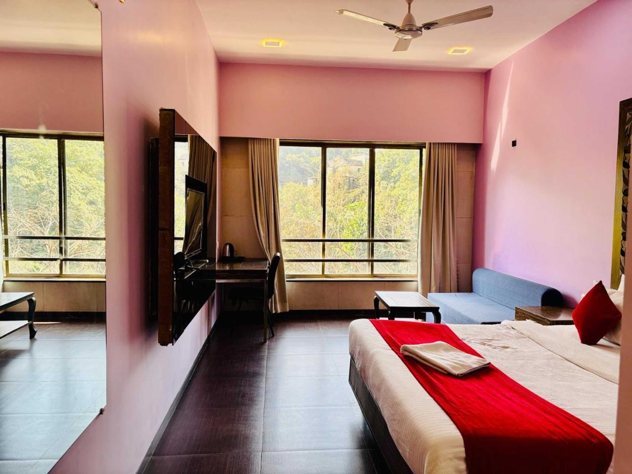 Gift card for Hotel Lalit Inn