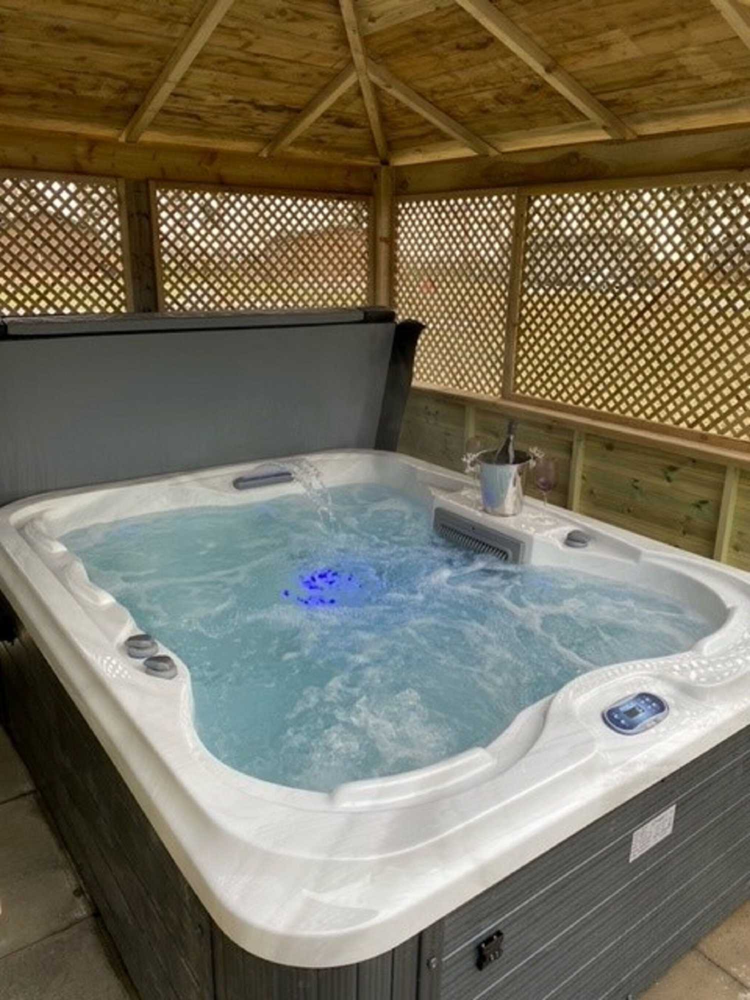 Gift card for Hollicarrs - Bluebell Lodge Gift card for Hollicarrs - Bluebell Lodge