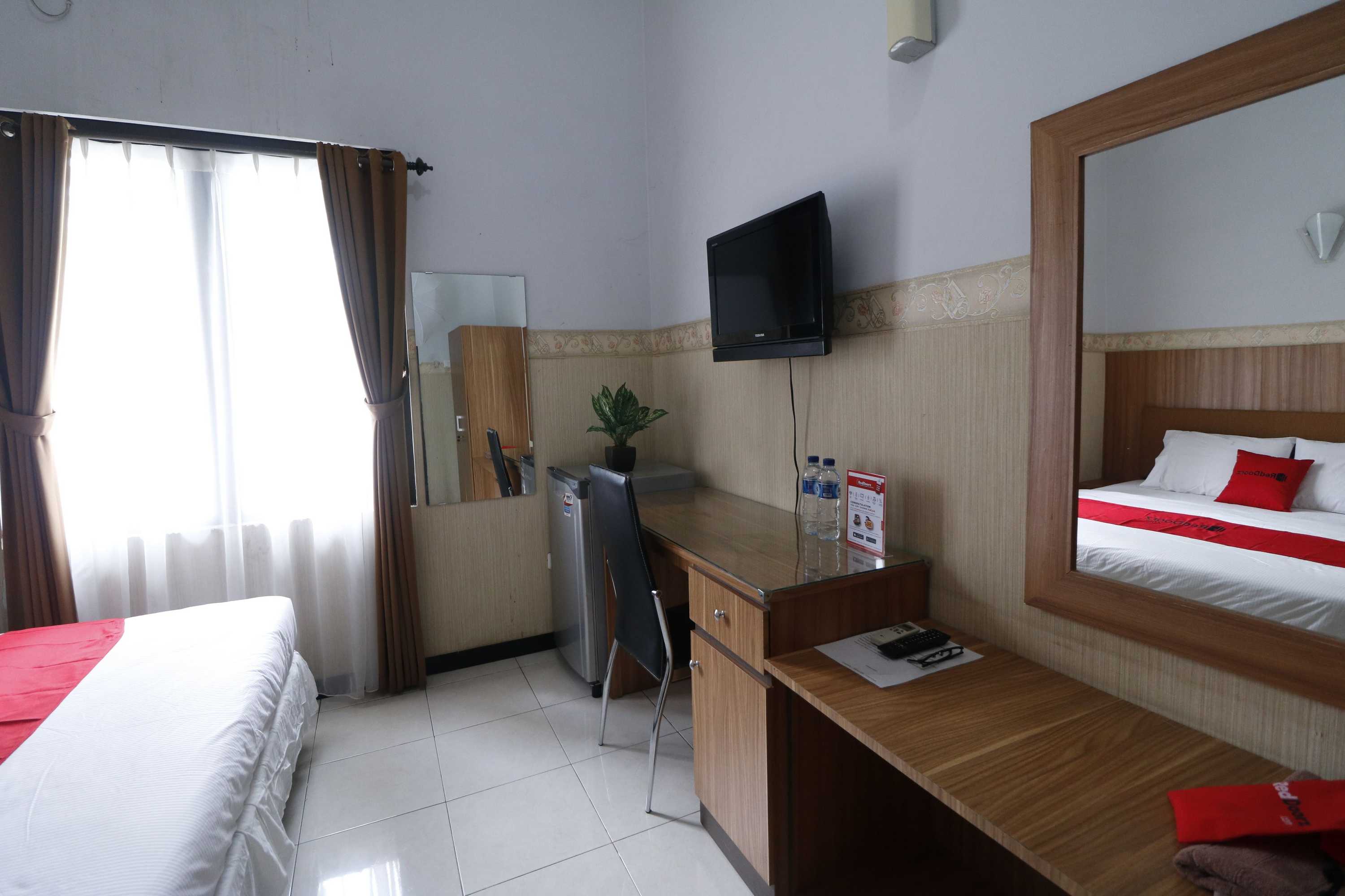 Gift card for Reddoorz Plus Near Undip Tembalang Gift card for Reddoorz Plus Near Undip Tembalang