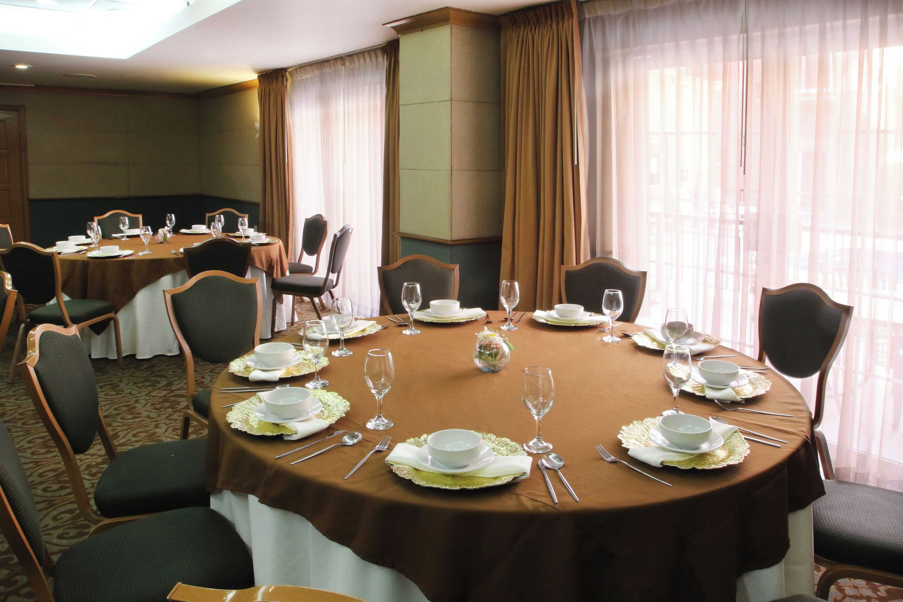 Gift card for Holiday Inn Express Torreon by Ihg Gift card for Holiday Inn Express Torreon by Ihg