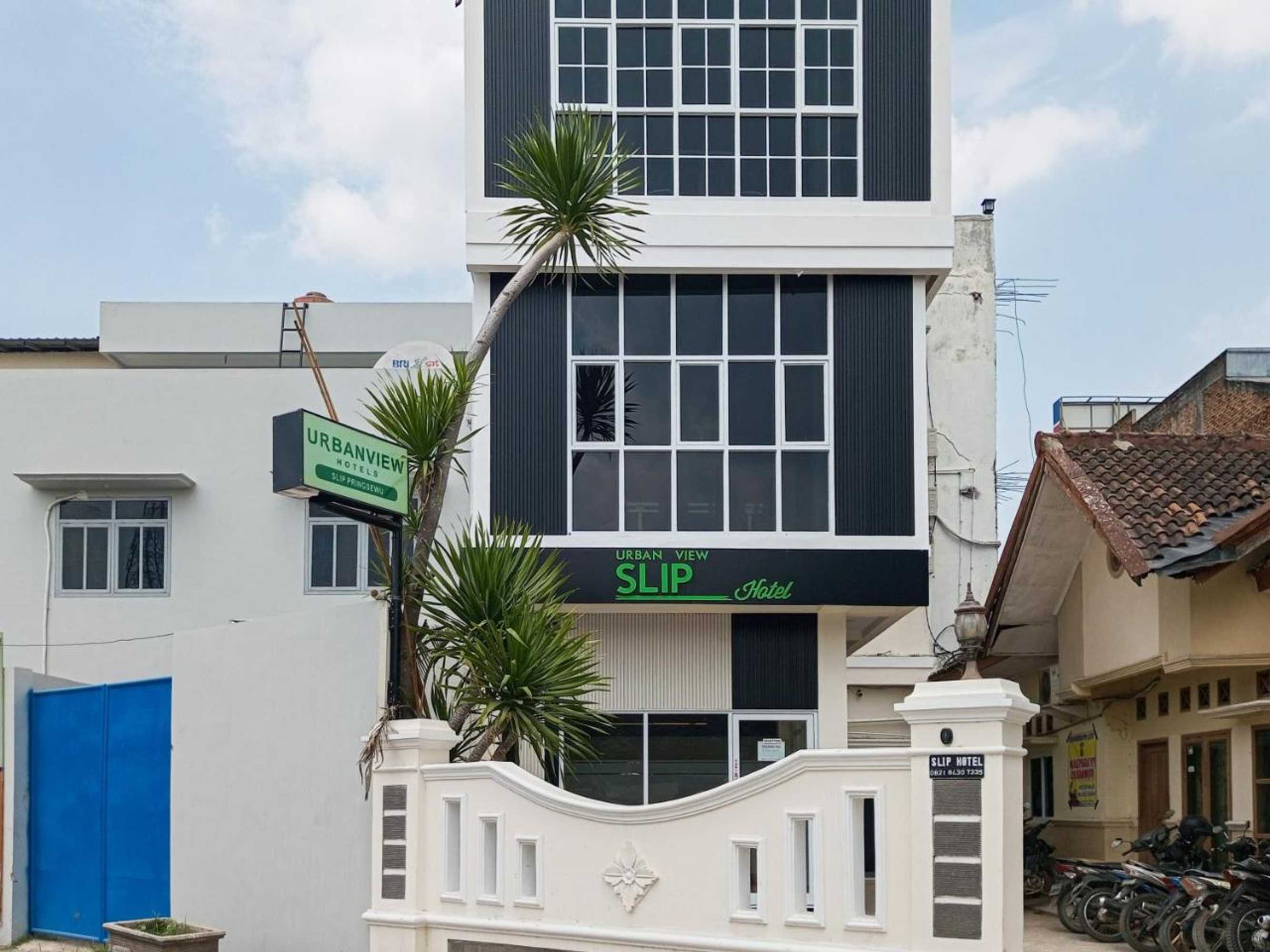 Gift card for Urbanview Hotel Slip Pringsewu by Reddoorz Gift card for Urbanview Hotel Slip Pringsewu by Reddoorz