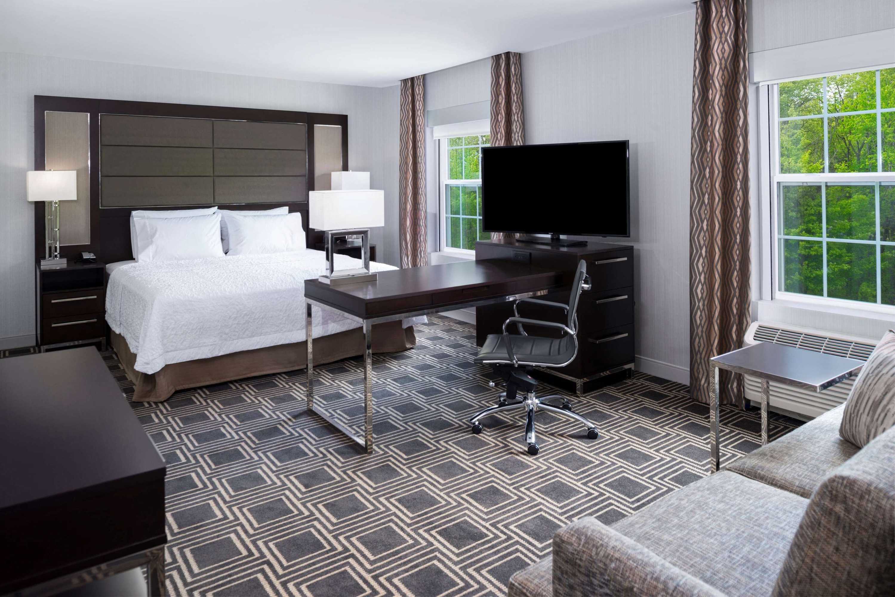 Gift card for Hampton Inn & Suites Bridgewater Gift card for Hampton Inn & Suites Bridgewater