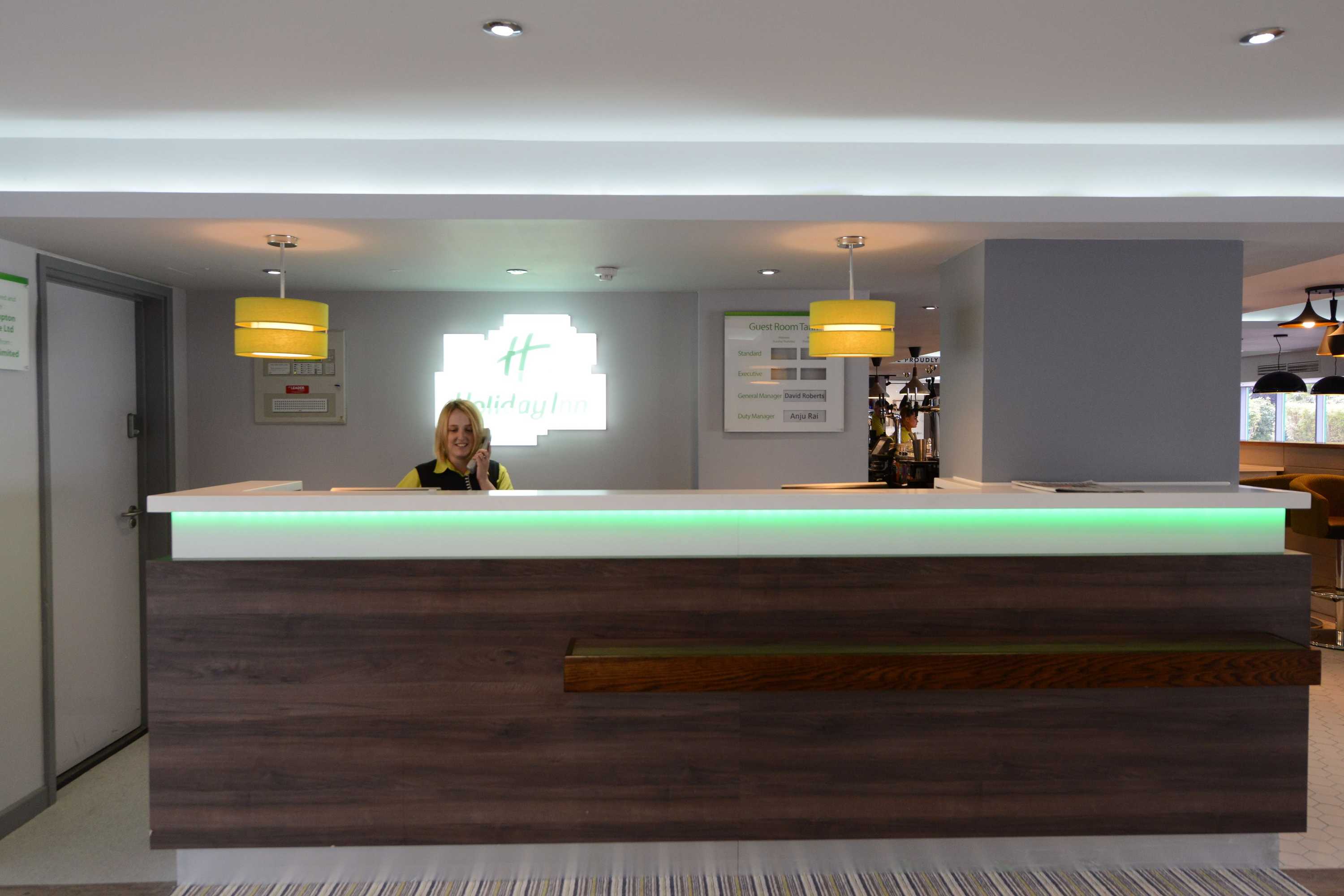 Gift card for Holiday Inn Wolverhampton - Racecourse by Ihg Gift card for Holiday Inn Wolverhampton - Racecourse by Ihg