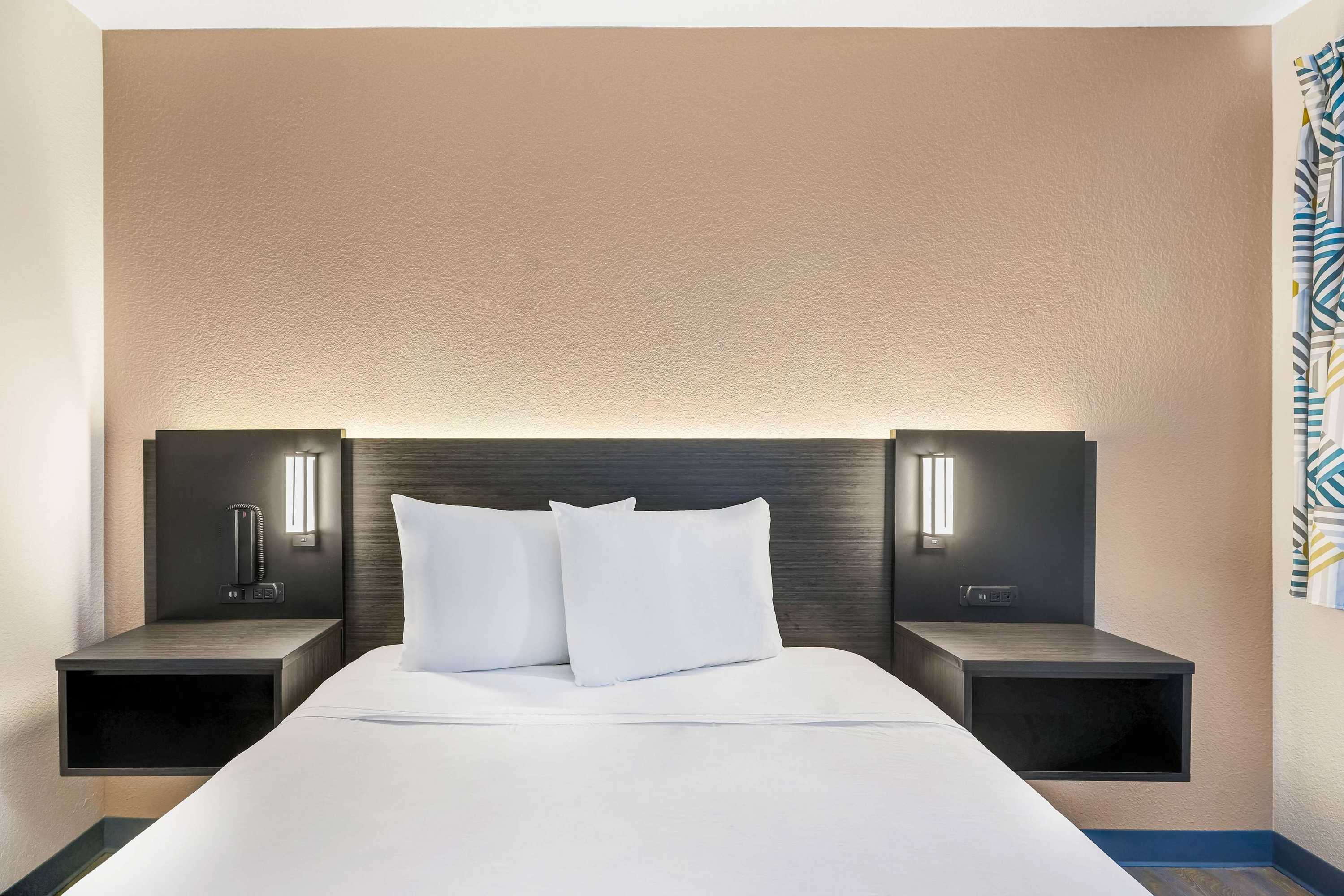 Gift card for Motel 6 Kirkland, WA - North Kirkland Gift card for Motel 6 Kirkland, WA - North Kirkland