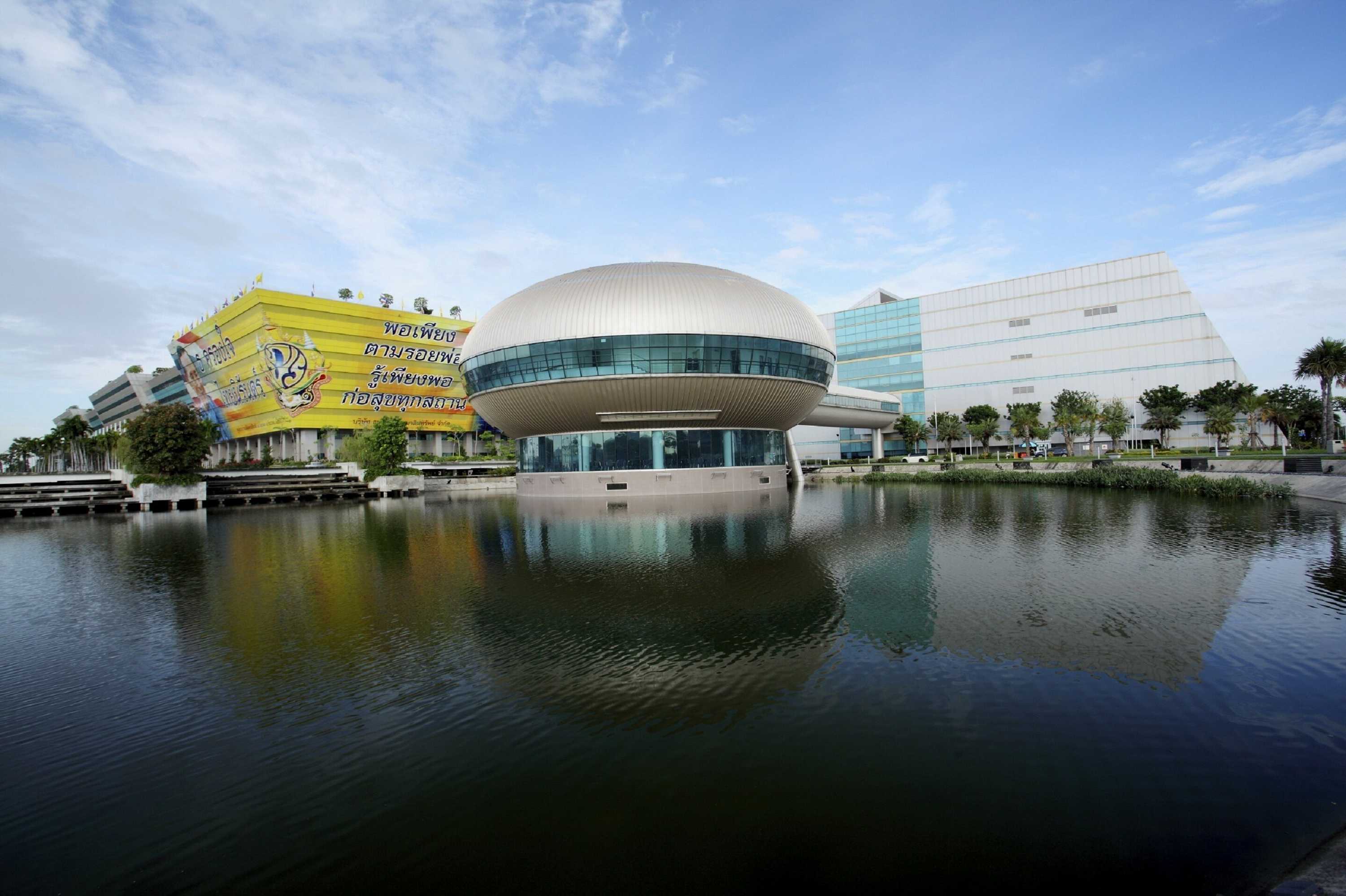 Gift card for Centara Life Government Complex Hotel & Convention Centre Chaeng Watthana Gift card for Centara Life Government Complex Hotel & Convention Centre Chaeng Watthana