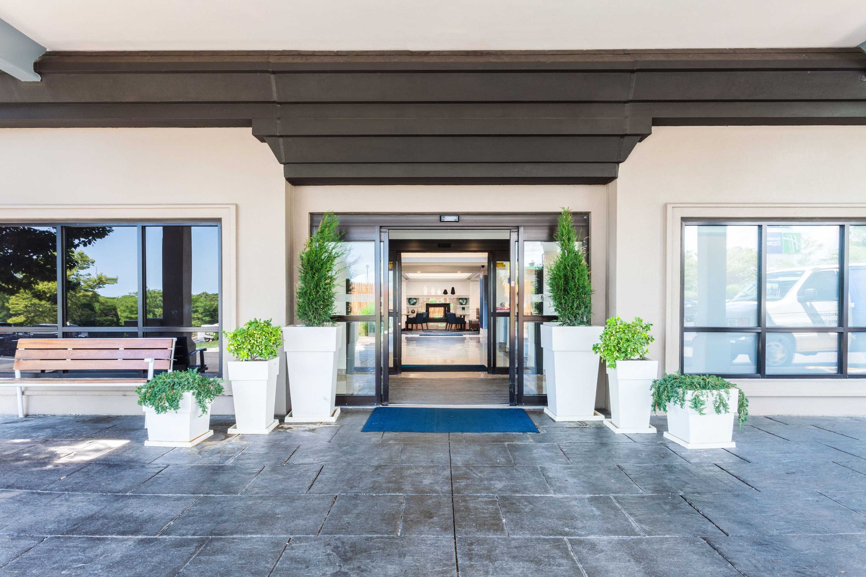 Gift card for Holiday Inn Express Hauppauge by Ihg Gift card for Holiday Inn Express Hauppauge by Ihg