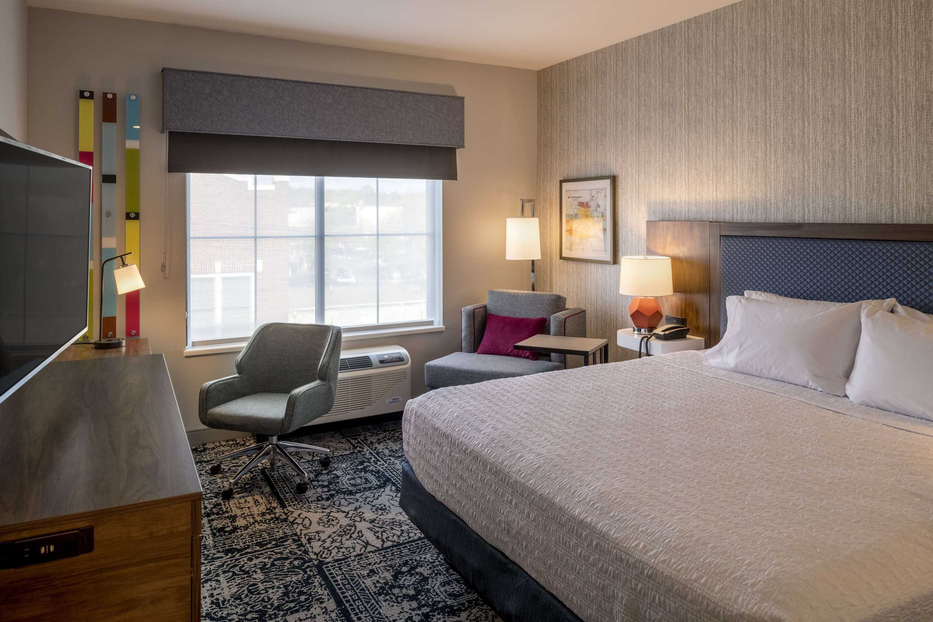 Gift card for Hampton Inn & Suites Huntington Downtown Gift card for Hampton Inn & Suites Huntington Downtown