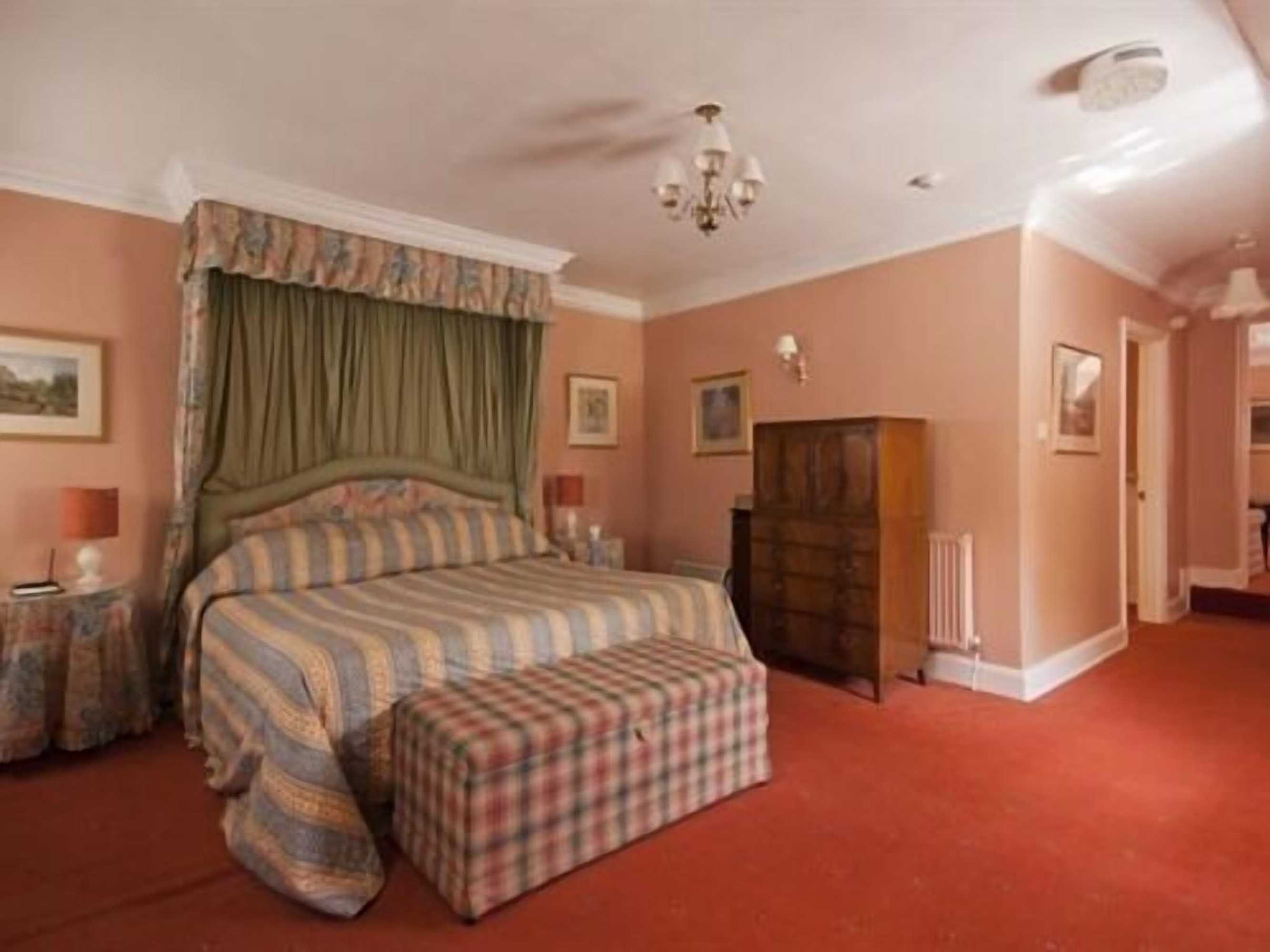 Gift card for Corse Lawn House Hotel
