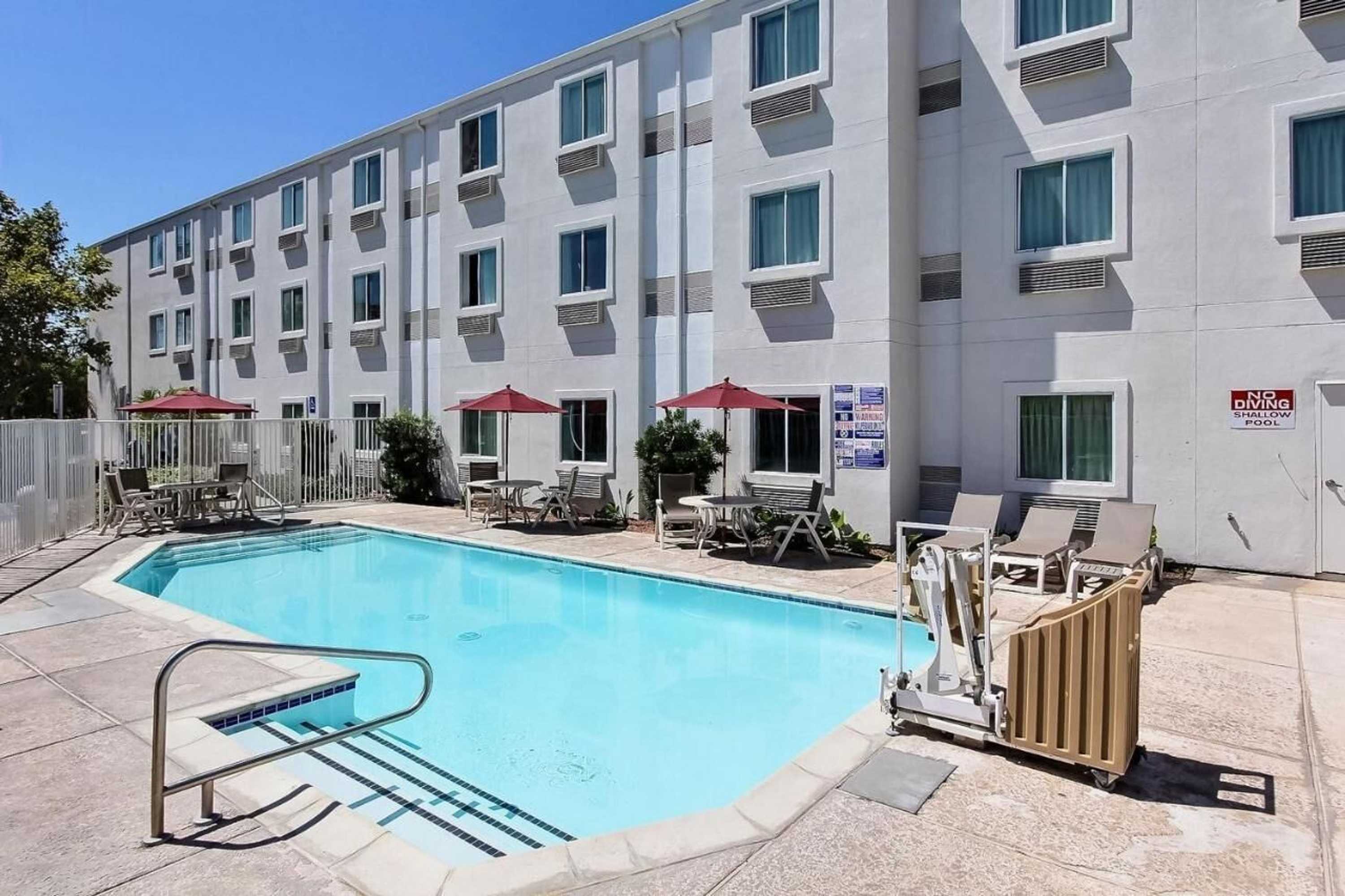 Gift card for Motel 6 Gilroy, CA Gift card for Motel 6 Gilroy, CA