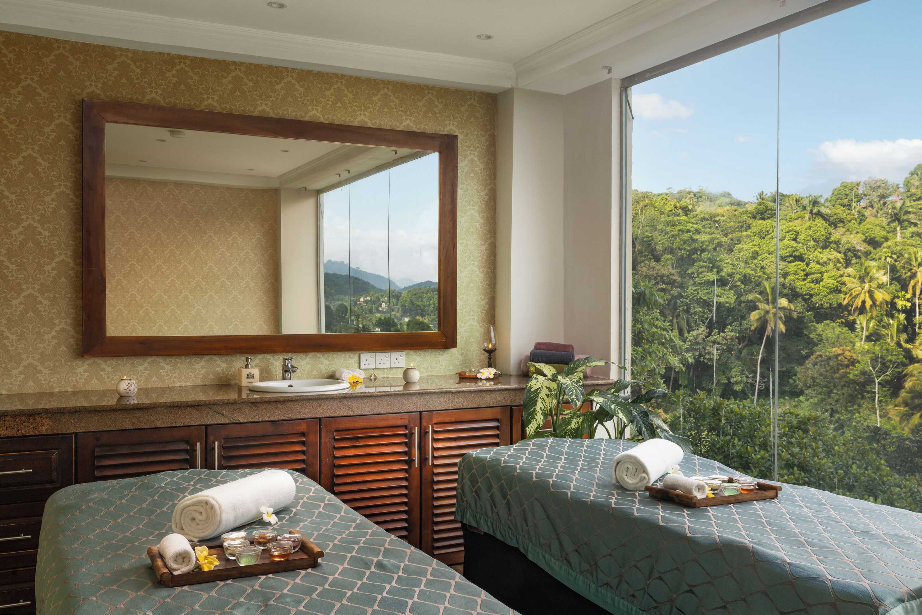 Gift card for The Golden Crown Kandy