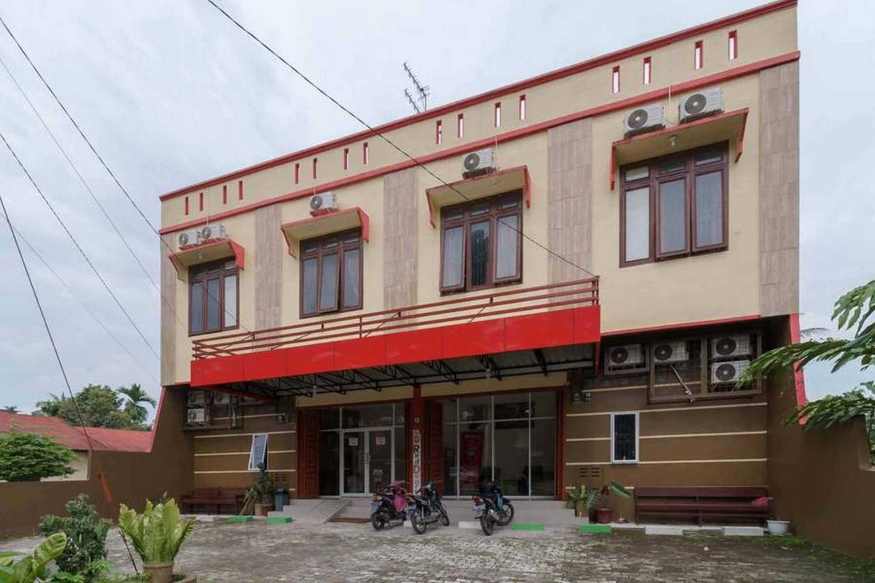 Gift card for Reddoorz Near RS Adam Malik Medan 2 Gift card for Reddoorz Near RS Adam Malik Medan 2