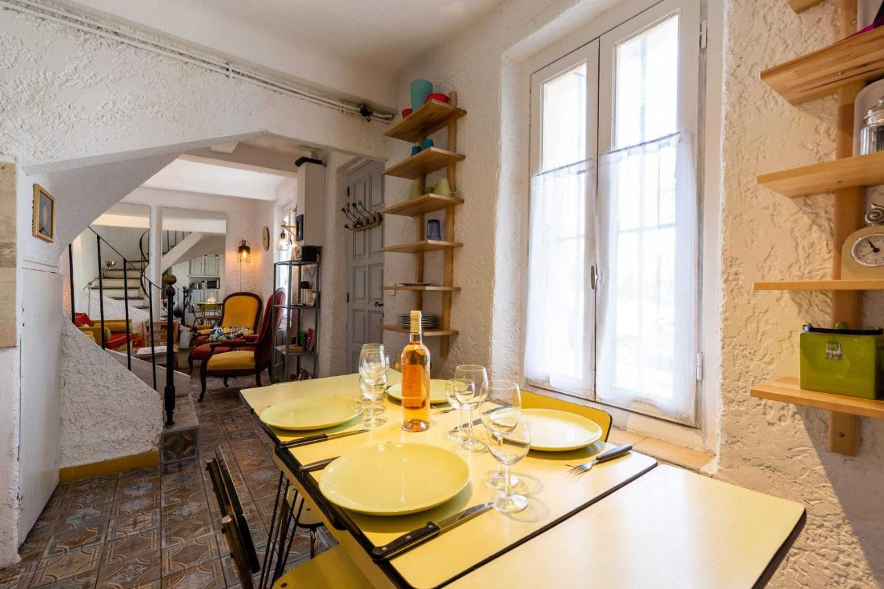 Gift card for The Crew House LA Ciotat - 3 Chambres et Box Privatif au Dessus du Vieux Port Gift card for The Crew House LA Ciotat - 3 Chambres et Box Privatif au Dessus du Vieux Port