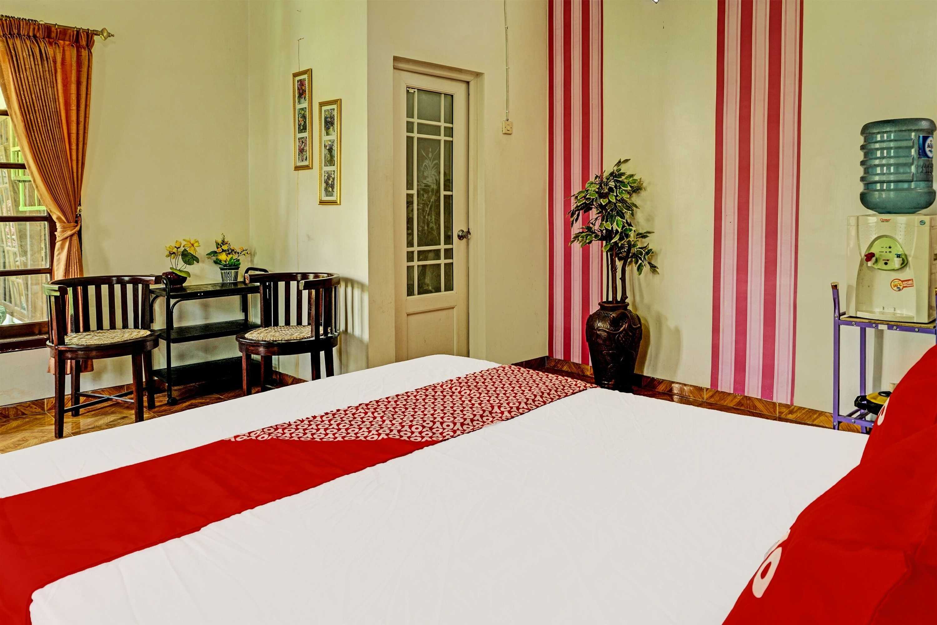 Gift card for Oyo Life 92376 Agape Villa