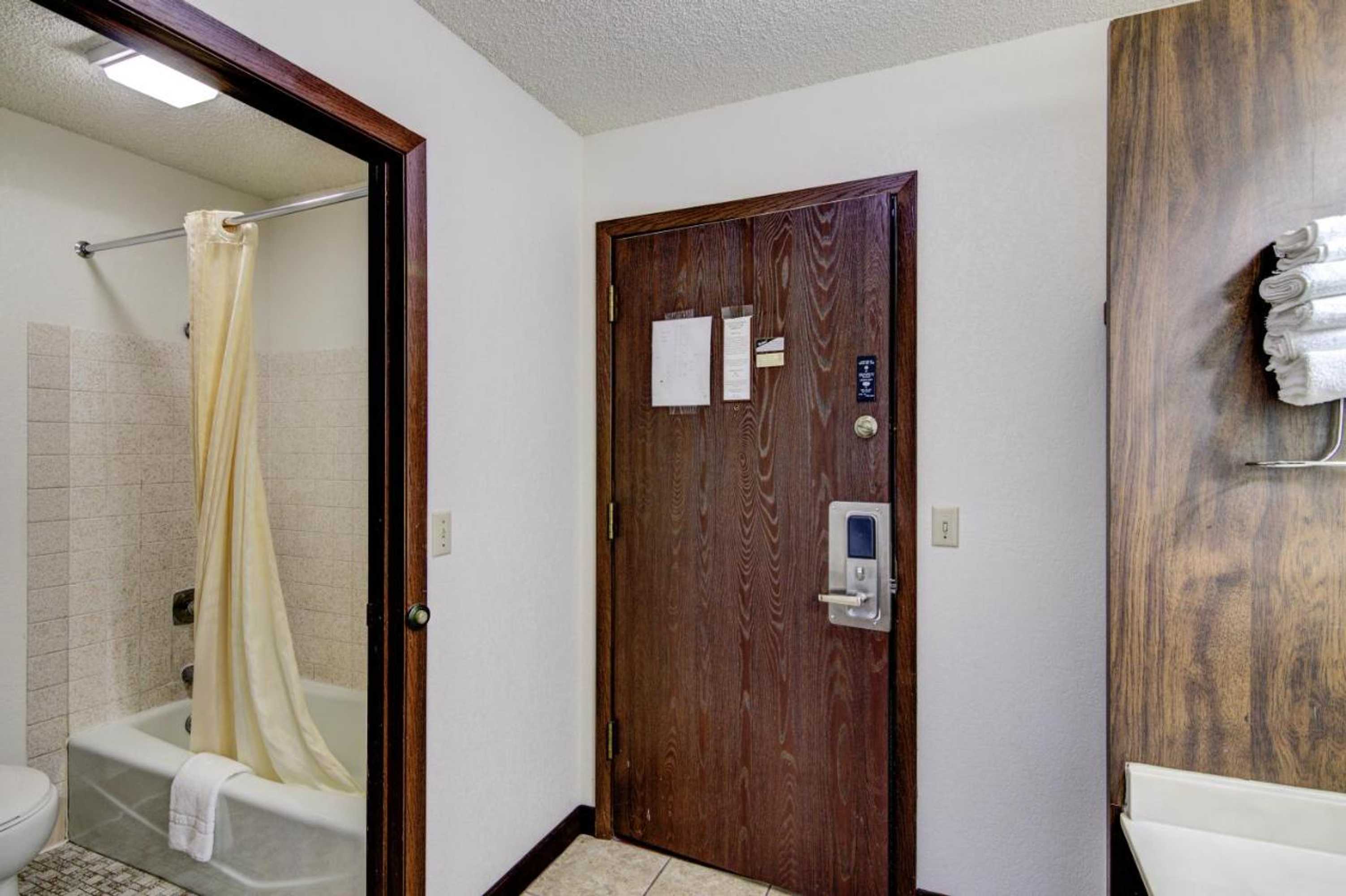 Gift card for Bloomer Inn & Suites