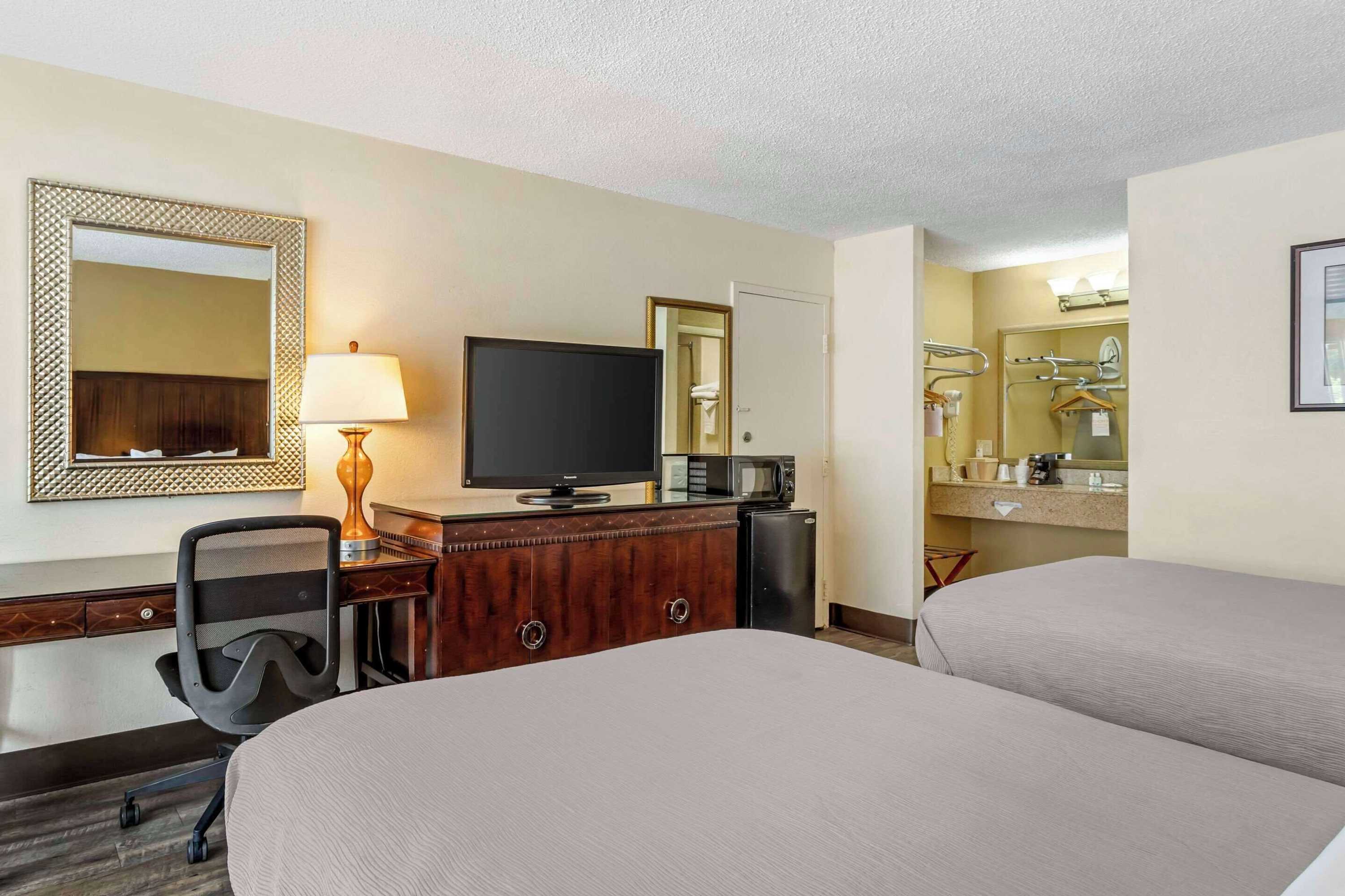 Gift card for Quality Inn Alachua - Gainesville Area Gift card for Quality Inn Alachua - Gainesville Area