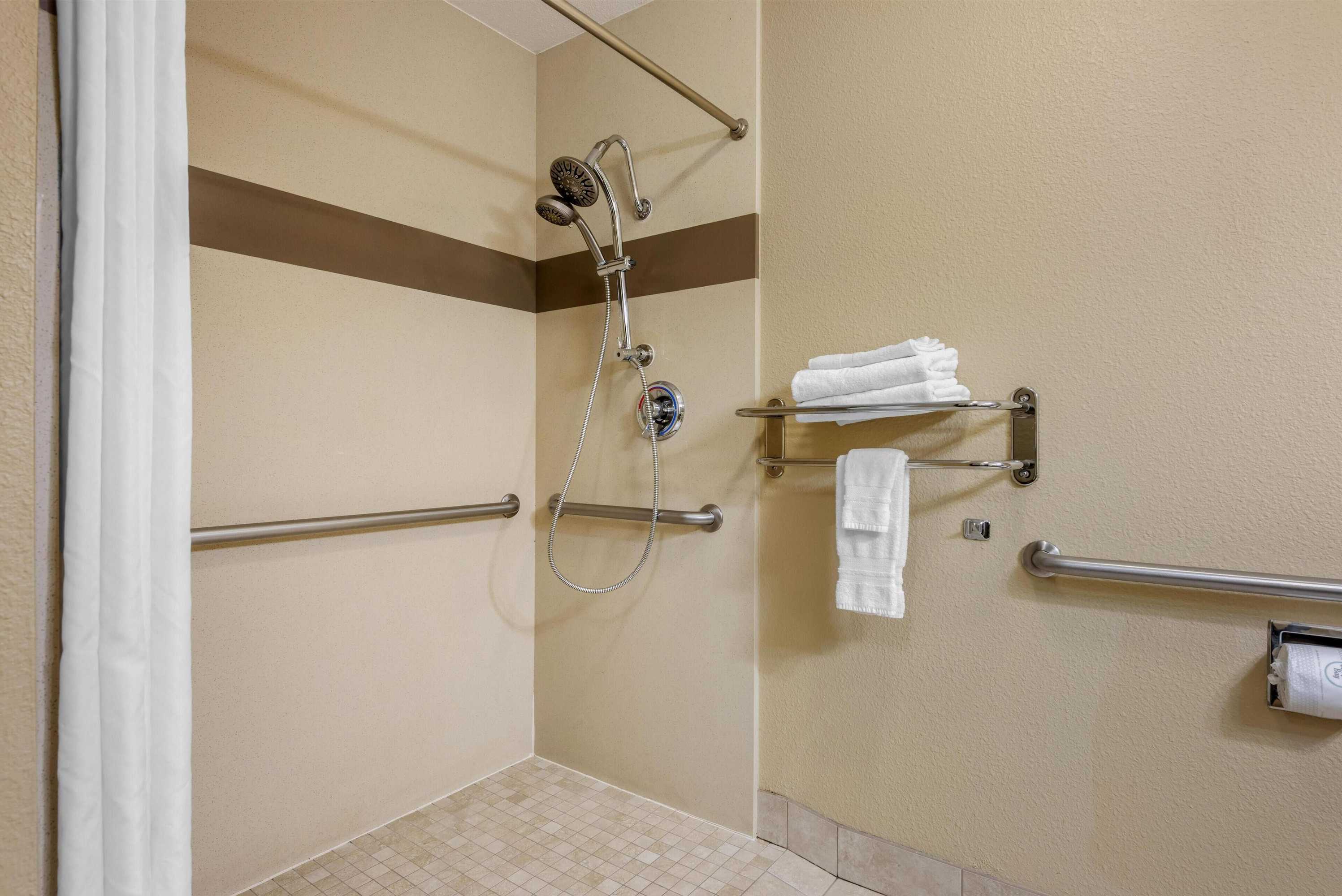 Gift card for Best Western Long Beach Inn Gift card for Best Western Long Beach Inn