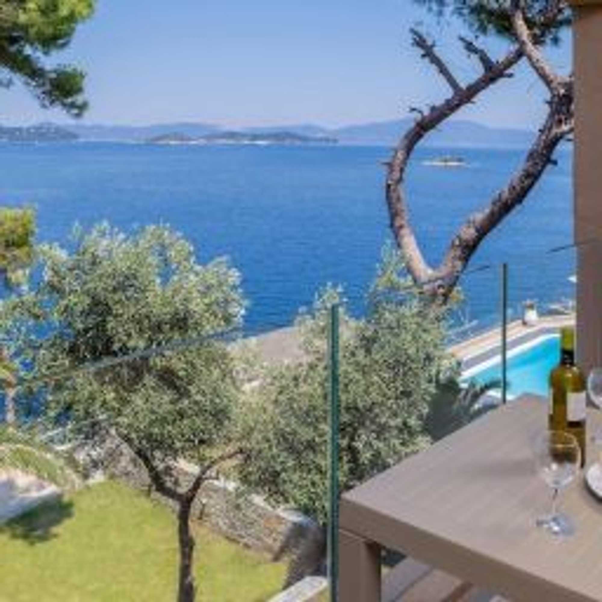 Gift card for Cape Kanapitsa Hotel & Suites Gift card for Cape Kanapitsa Hotel & Suites