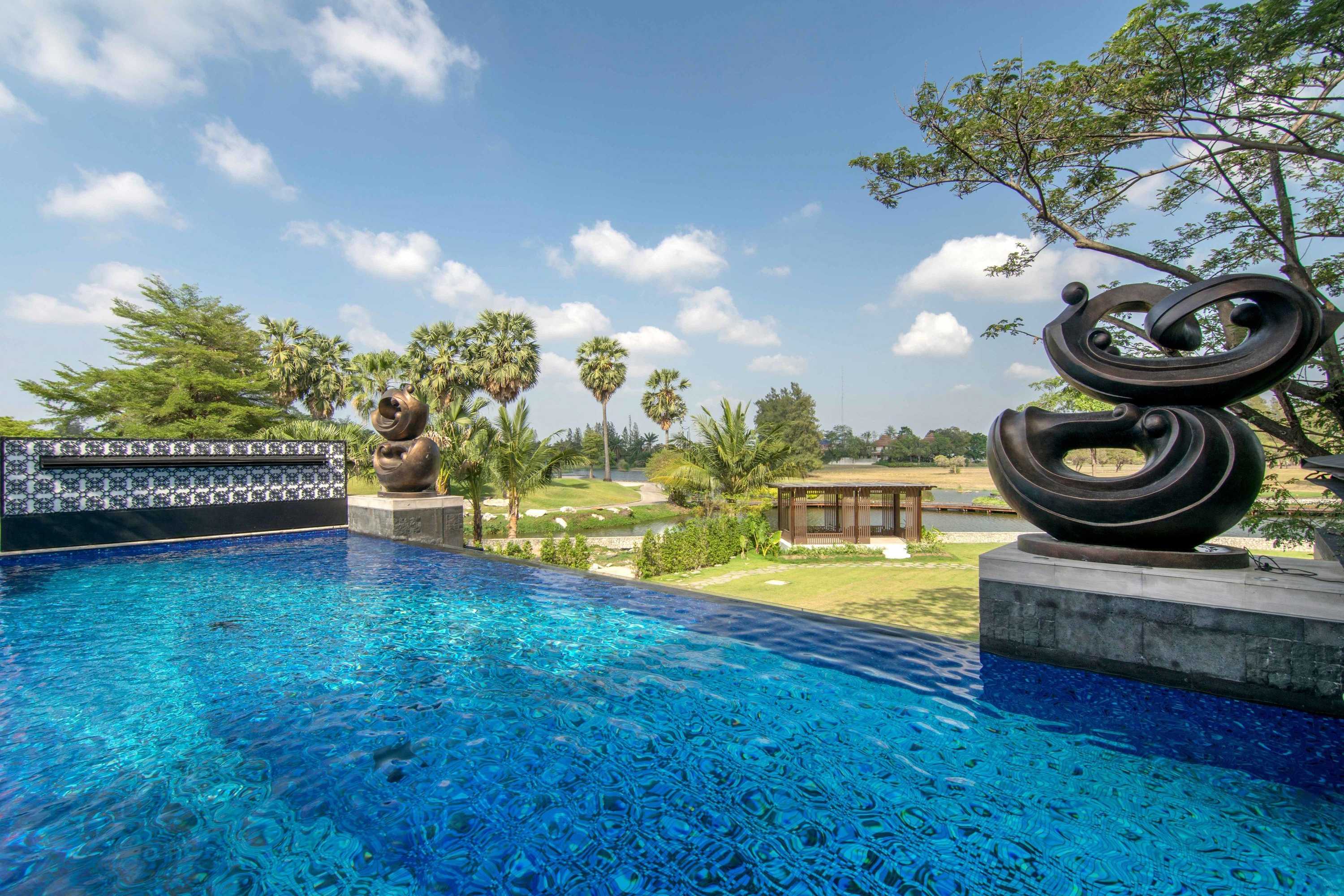 Gift card for Le Meridien Suvarnabhumi, Bangkok Golf Resort & Spa Gift card for Le Meridien Suvarnabhumi, Bangkok Golf Resort & Spa