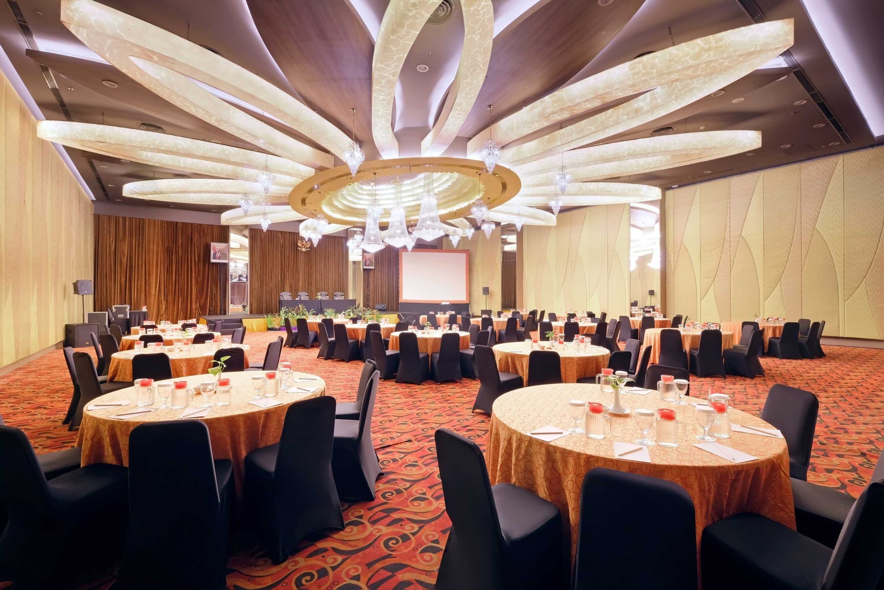 Gift card for Quest Hotel Simpang Lima - Semarang by Aston Gift card for Quest Hotel Simpang Lima - Semarang by Aston