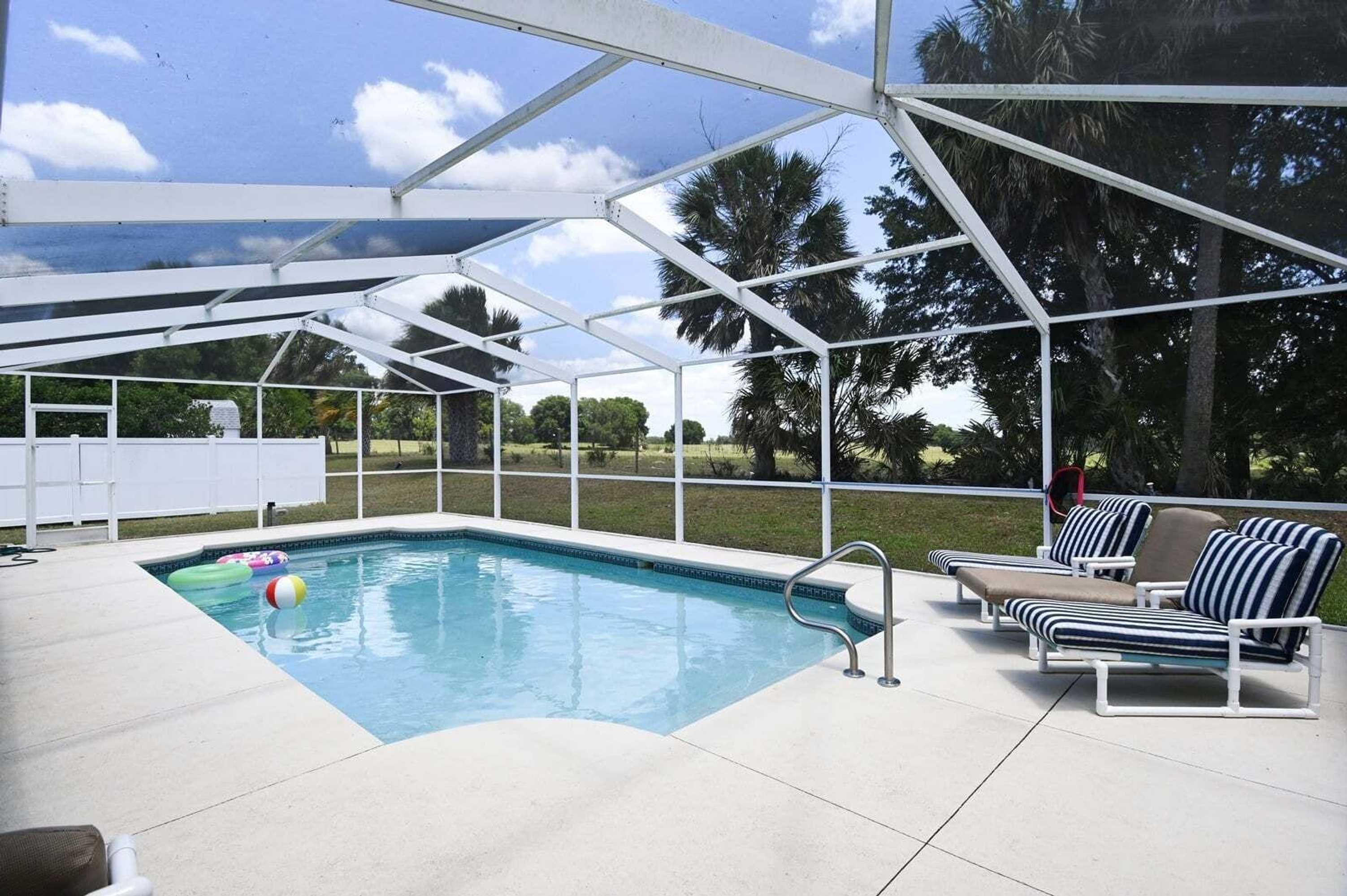 Gift card for Family Vacations 5 Bedroom Poolhome Gift card for Family Vacations 5 Bedroom Poolhome