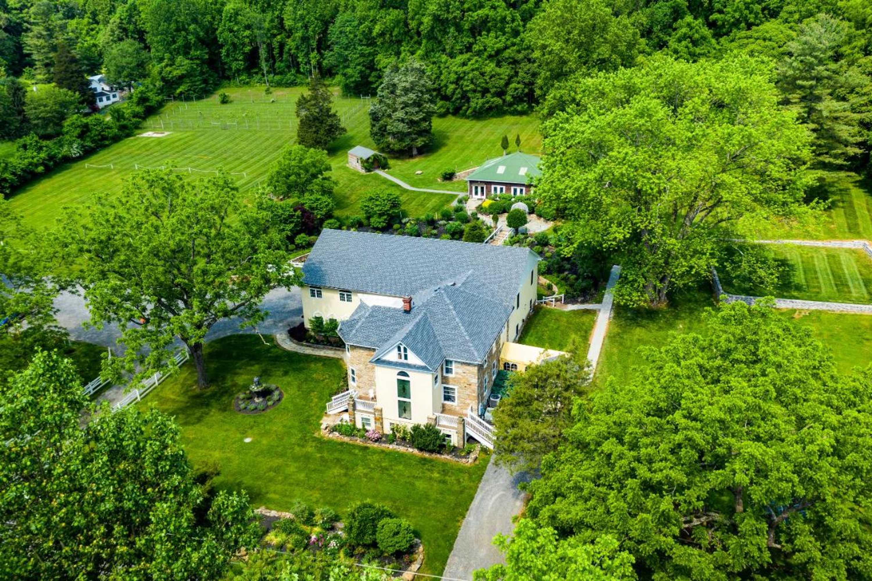Gift card for Stone Manor Vineyard & Orchard Bed & Breakfast