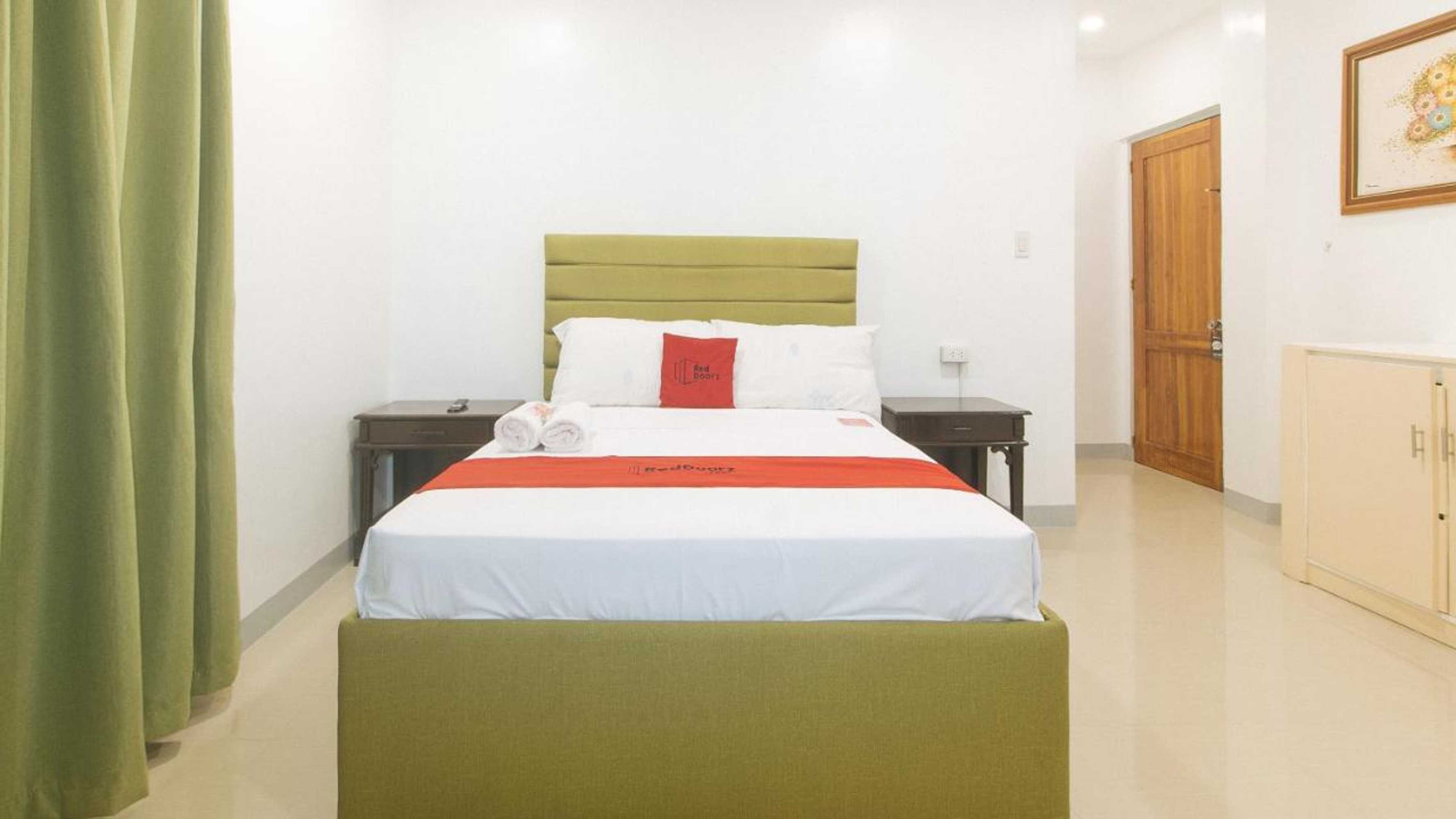 Gift card for Reddoorz at Ebm One Building